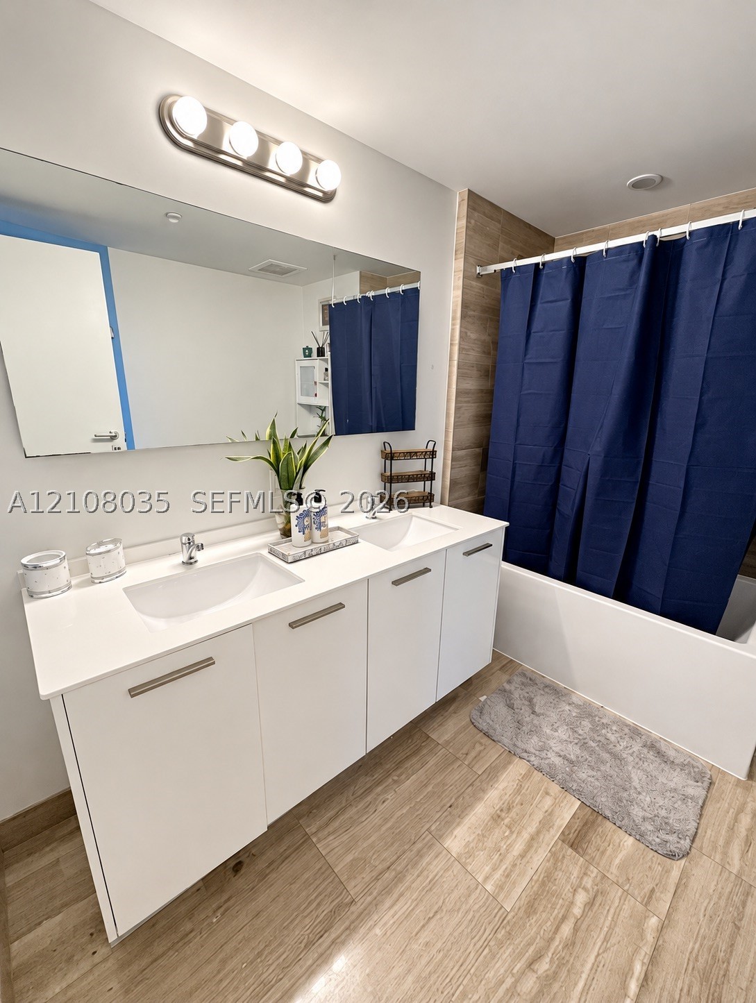 image Brickell House5