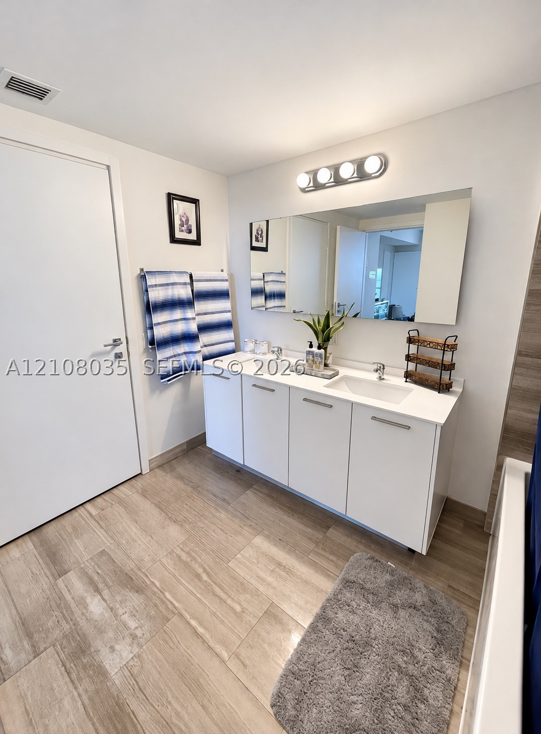 image Brickell House7