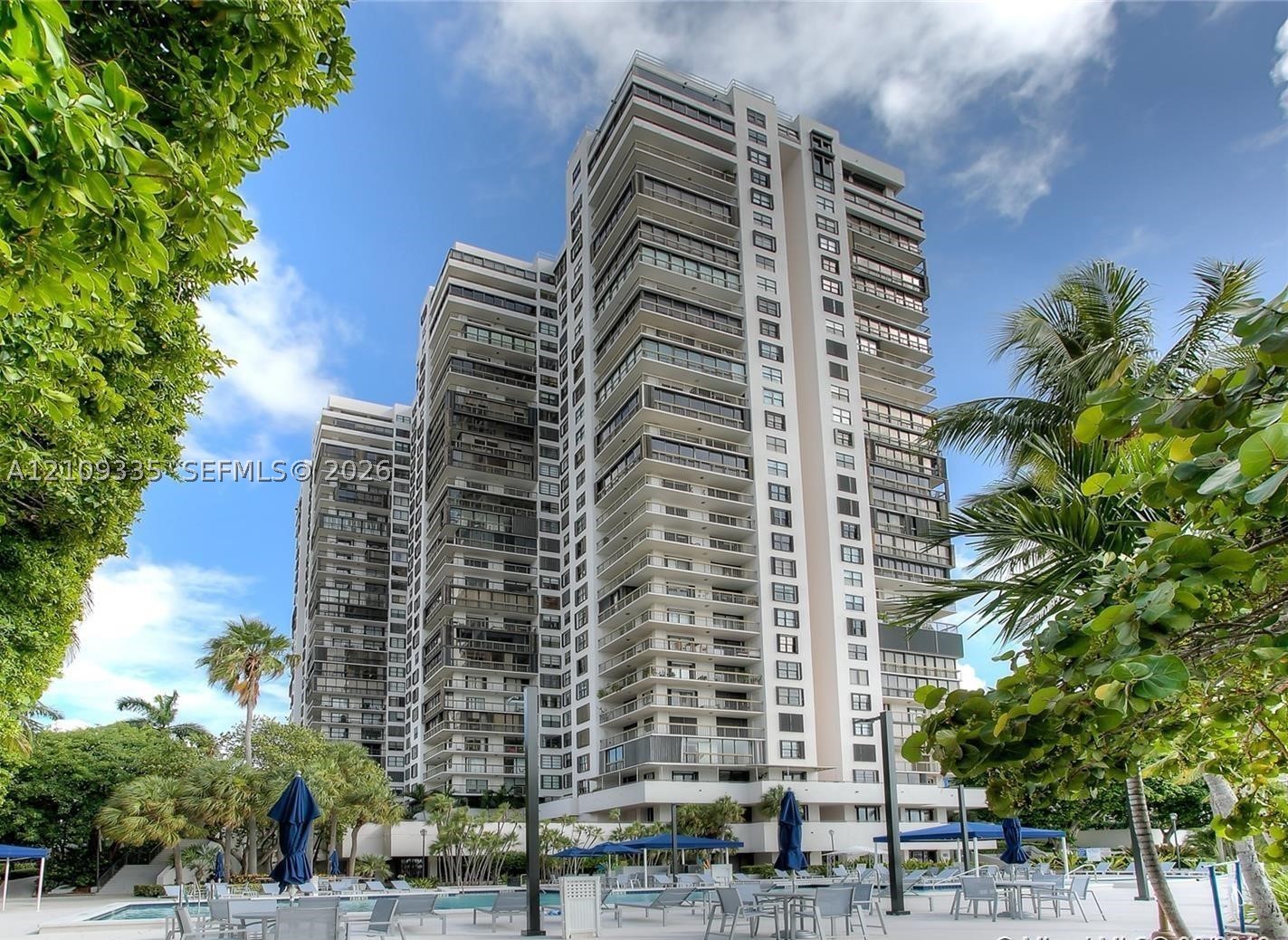 2333 Brickell Ave #2614 Miami, FL 33129
