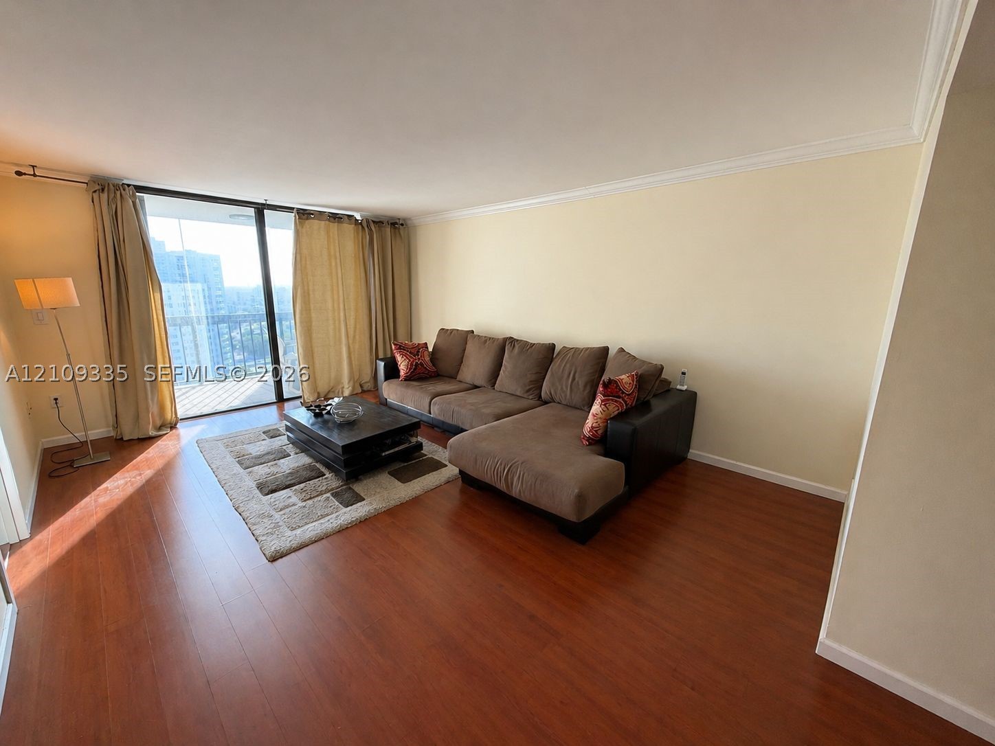 2333 Brickell Ave #2614 Miami, FL 33129