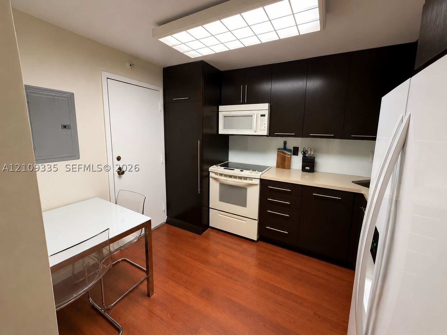 2333 Brickell Ave #2614 Miami, FL 33129