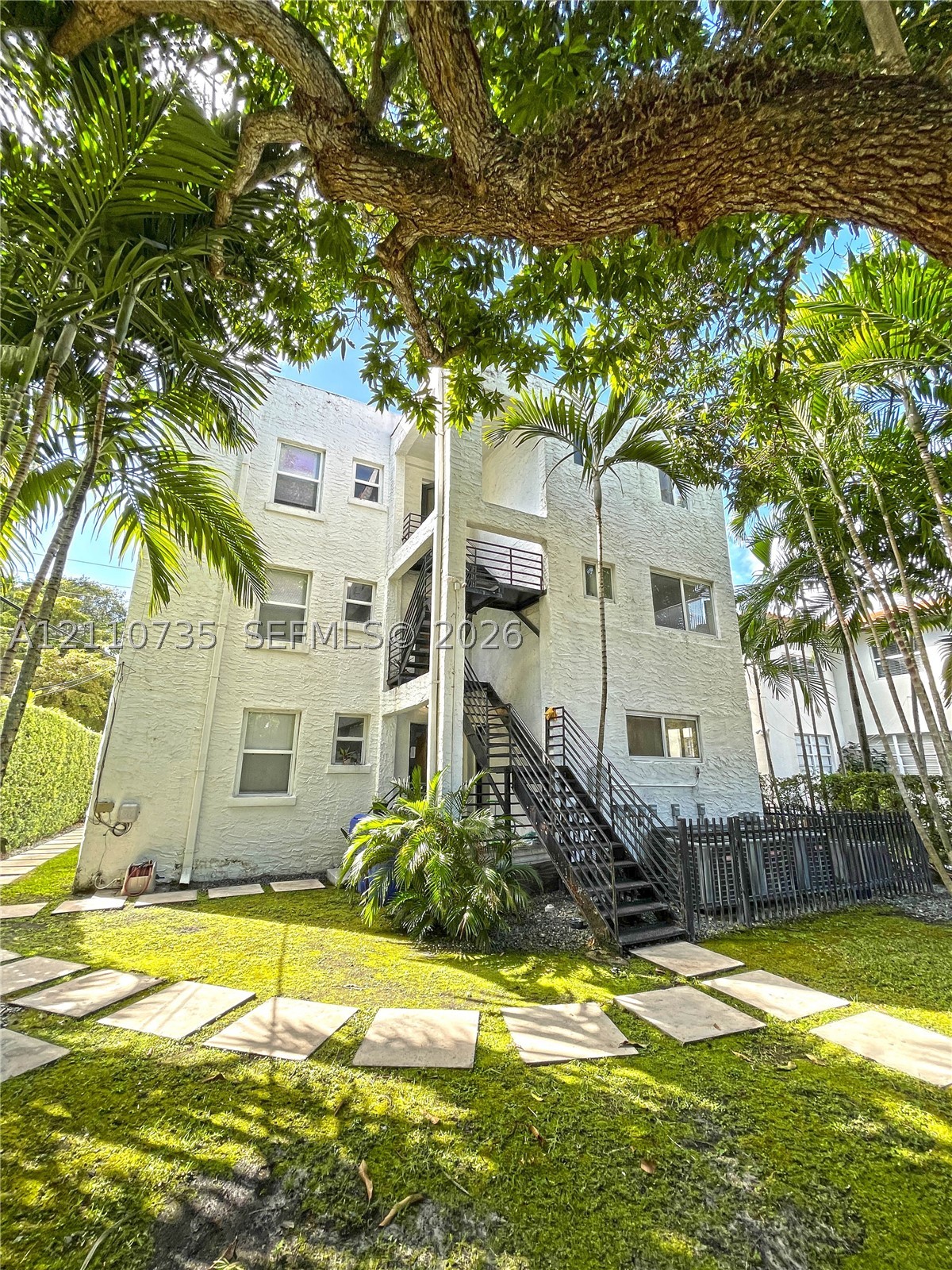 333 SW 30th Rd Miami, FL 33129