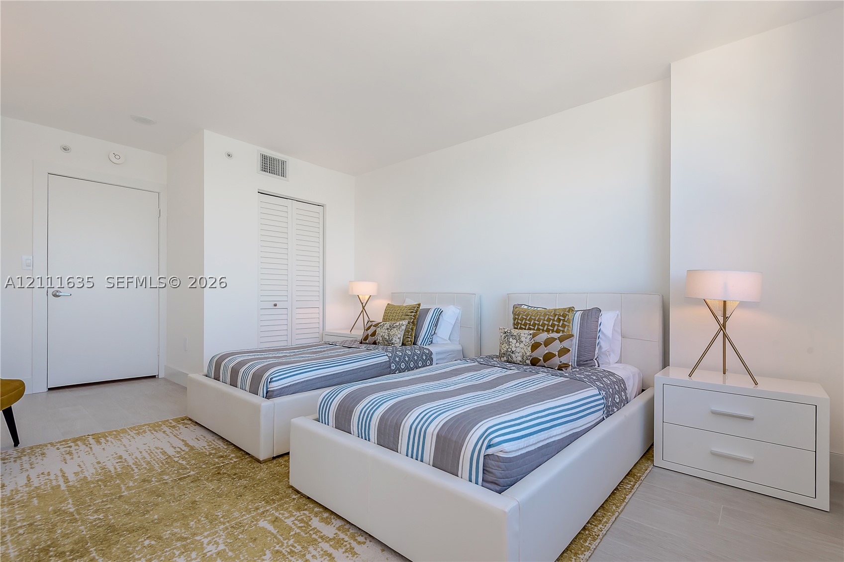90 Alton Rd #2410 Miami Beach, FL 33139