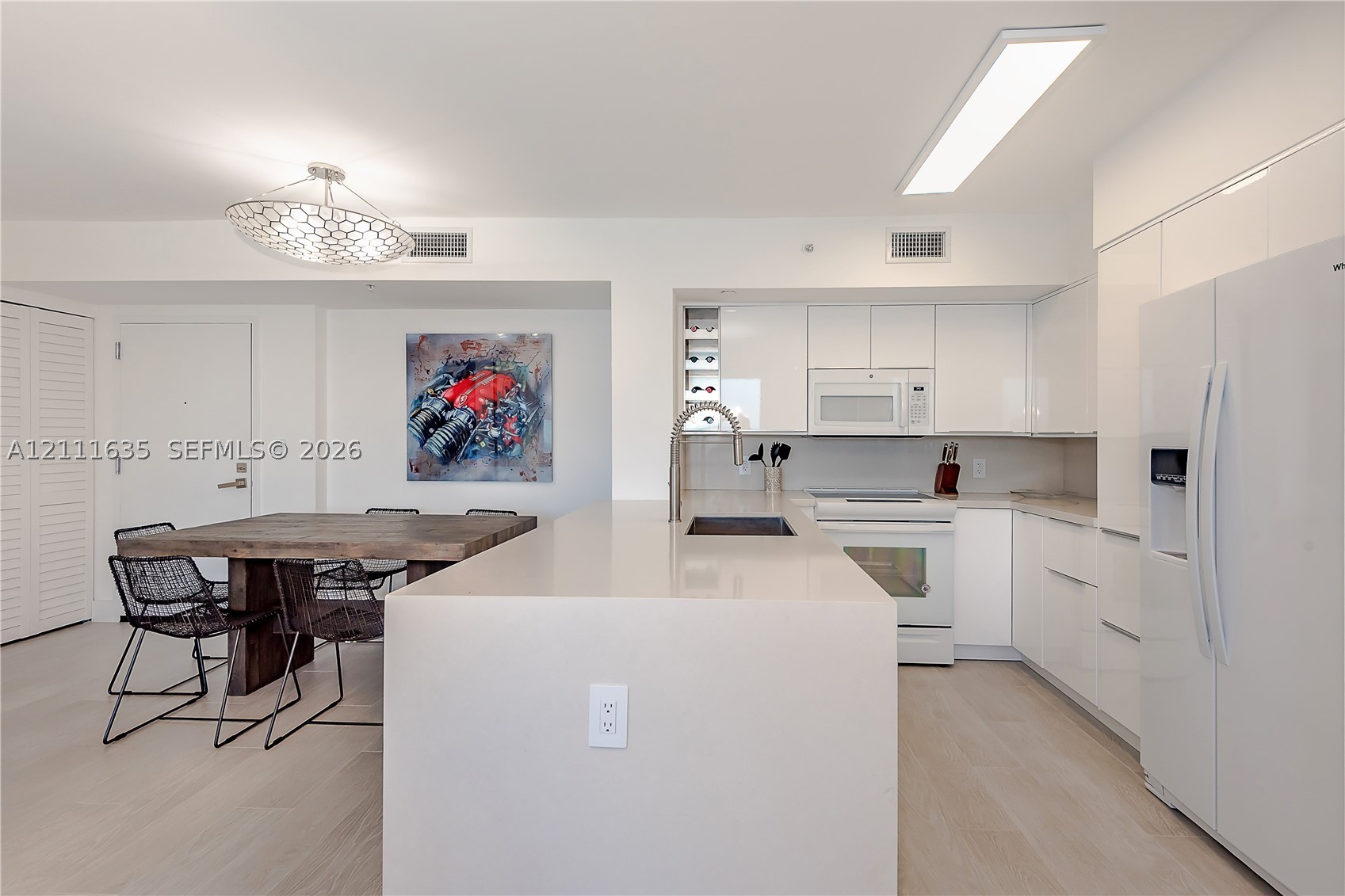 90 Alton Rd #2410 Miami Beach, FL 33139