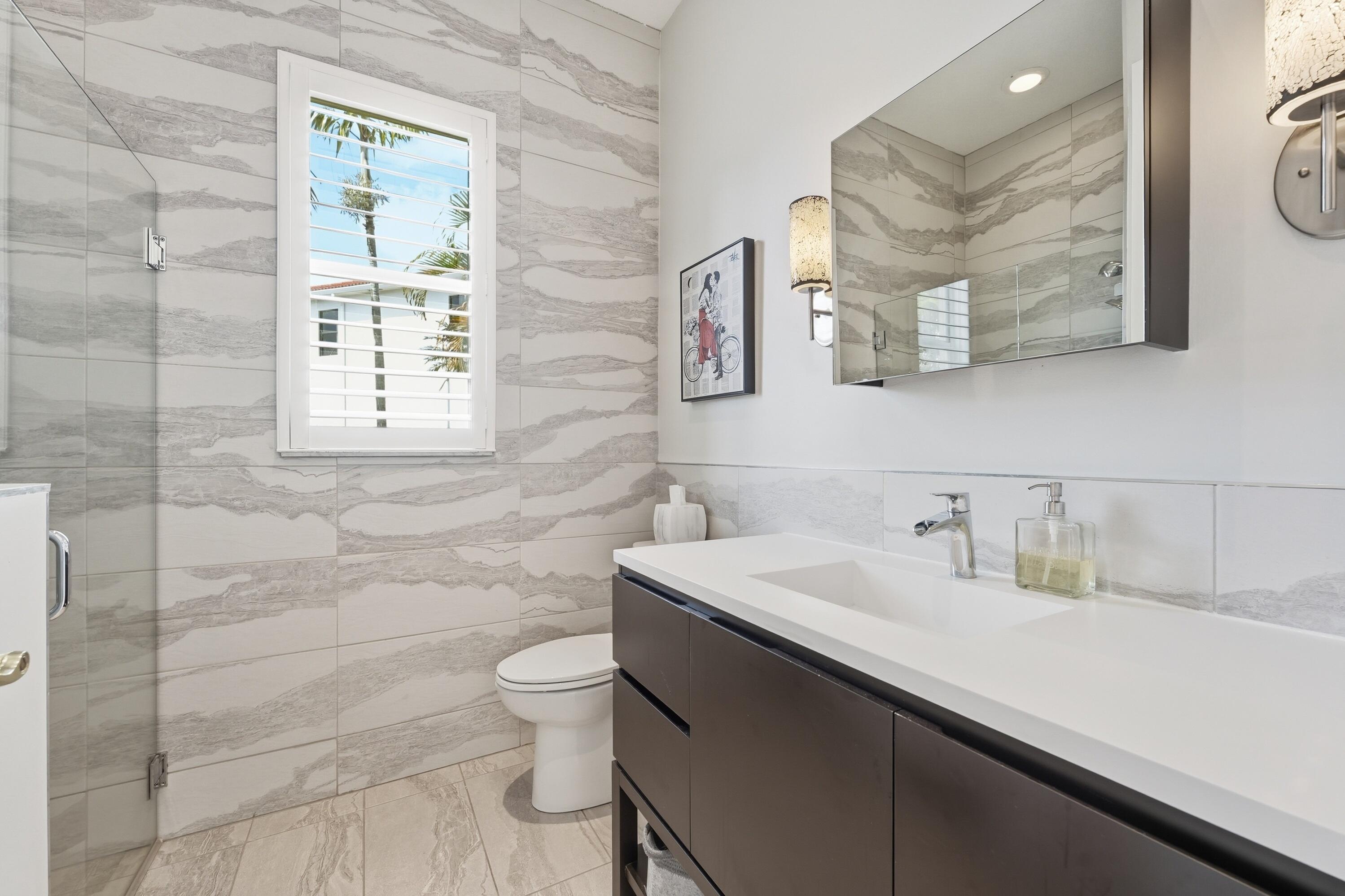 1332 Beacon Wellington, FL 33414