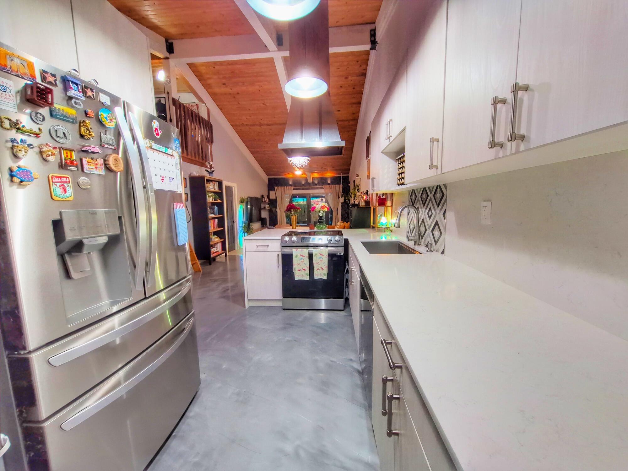 10180 E Cypress #10180 Pembroke Pines, FL 33026