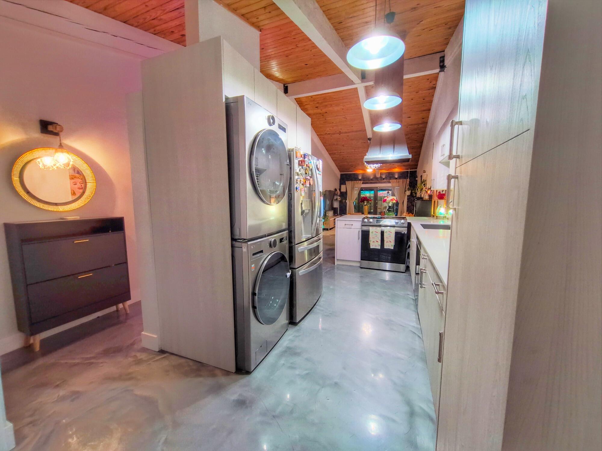 10180 E Cypress #10180 Pembroke Pines, FL 33026