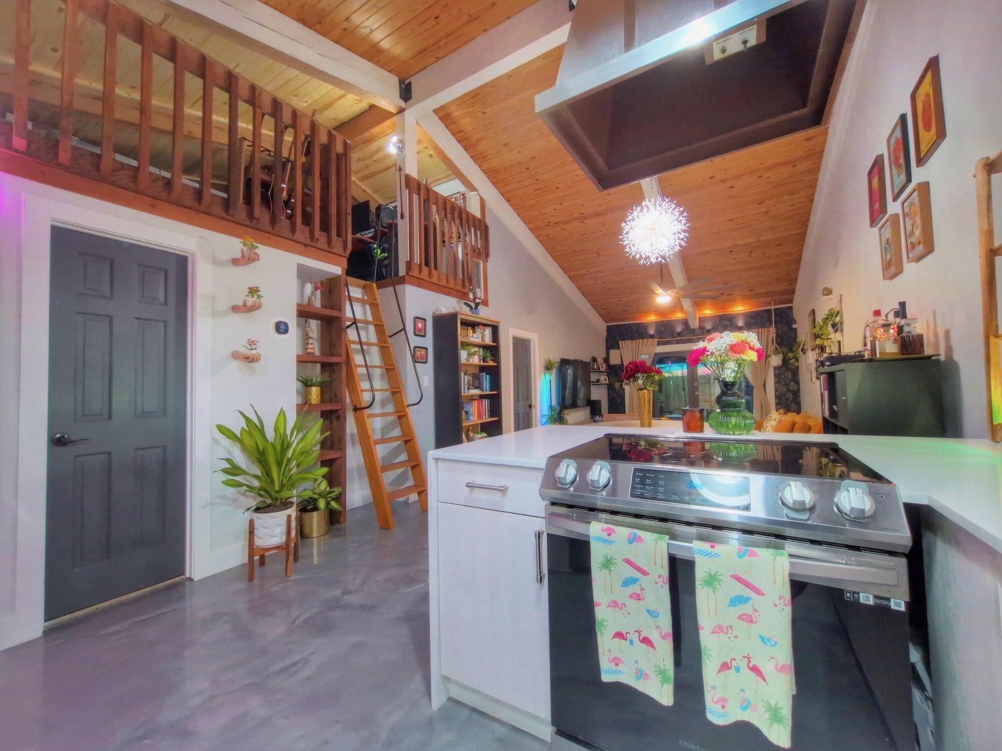 10180 E Cypress #10180 Pembroke Pines, FL 33026