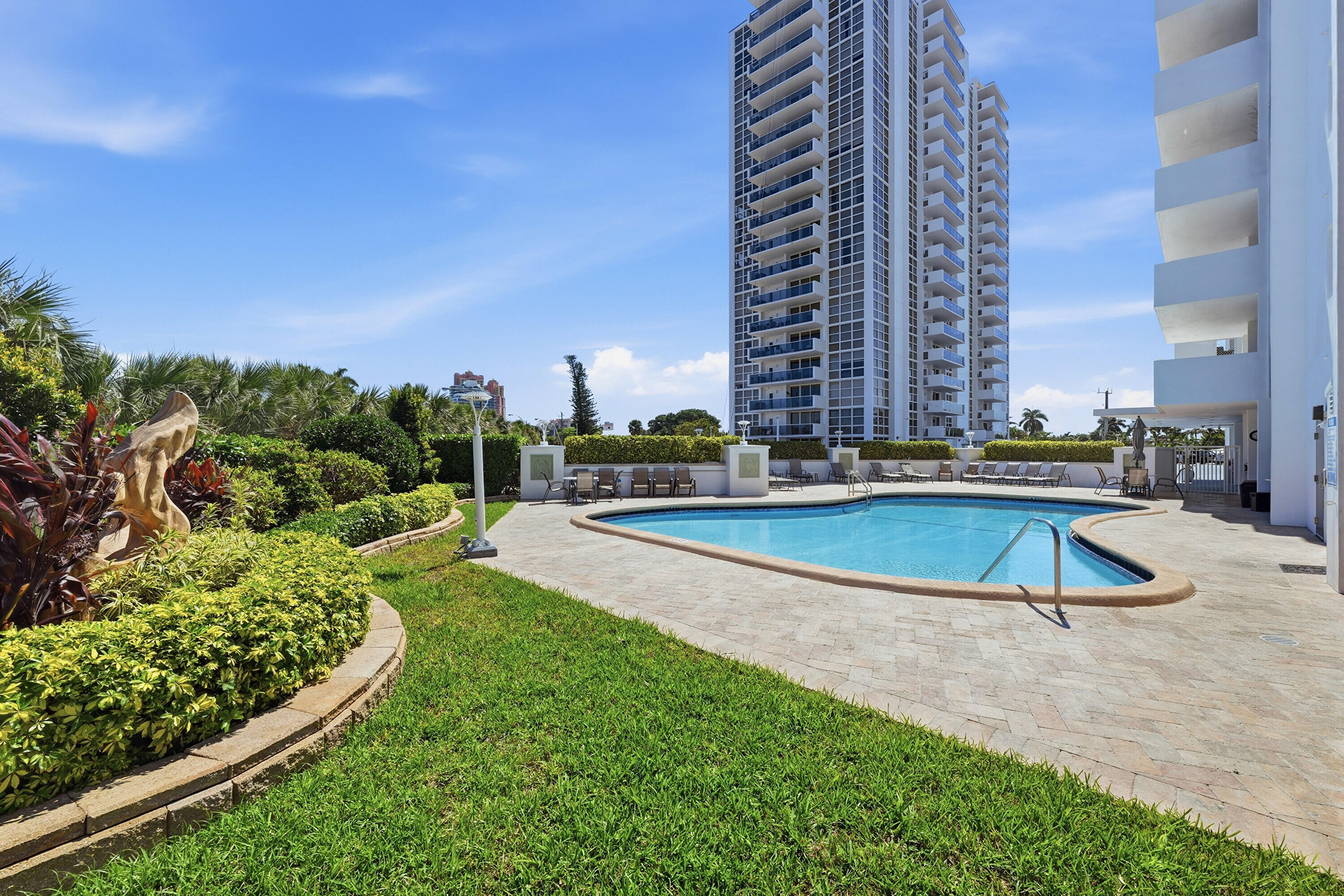 2715 N Ocean #Penthouse D Fort Lauderdale, FL 33308