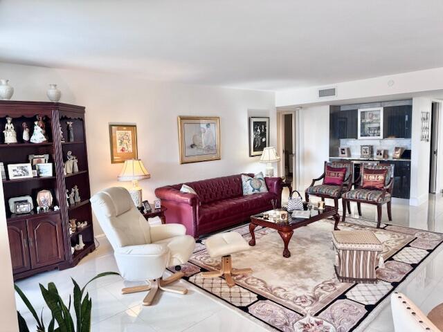 2900 NE 14th St #311 Pompano Beach, FL 33062