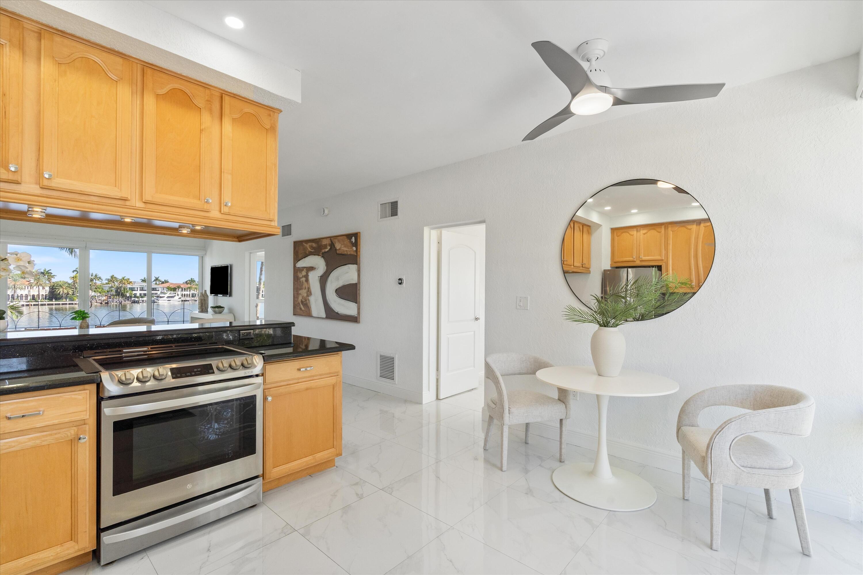 2717 Yacht Clb #Penthouse 5e Fort Lauderdale, FL 33304