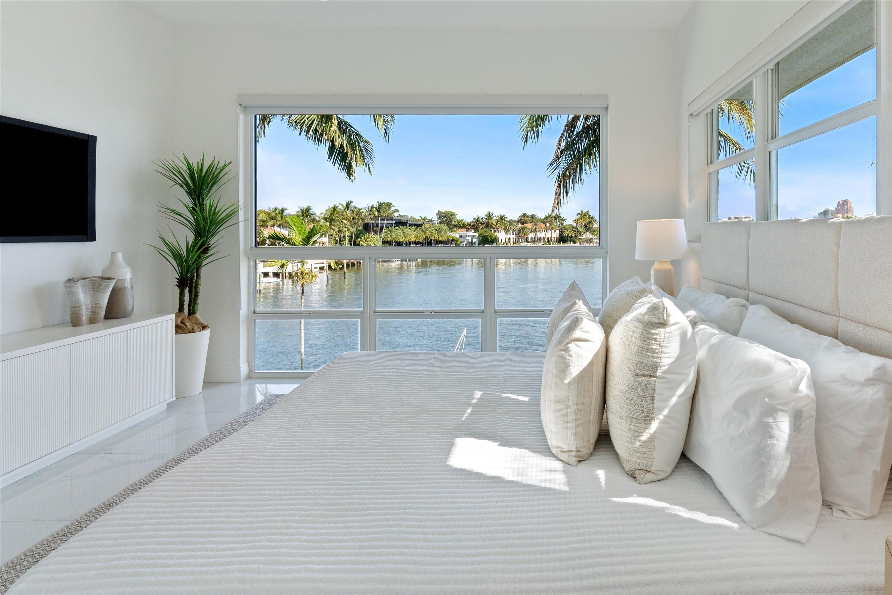 2717 Yacht Clb #Penthouse 5e Fort Lauderdale, FL 33304