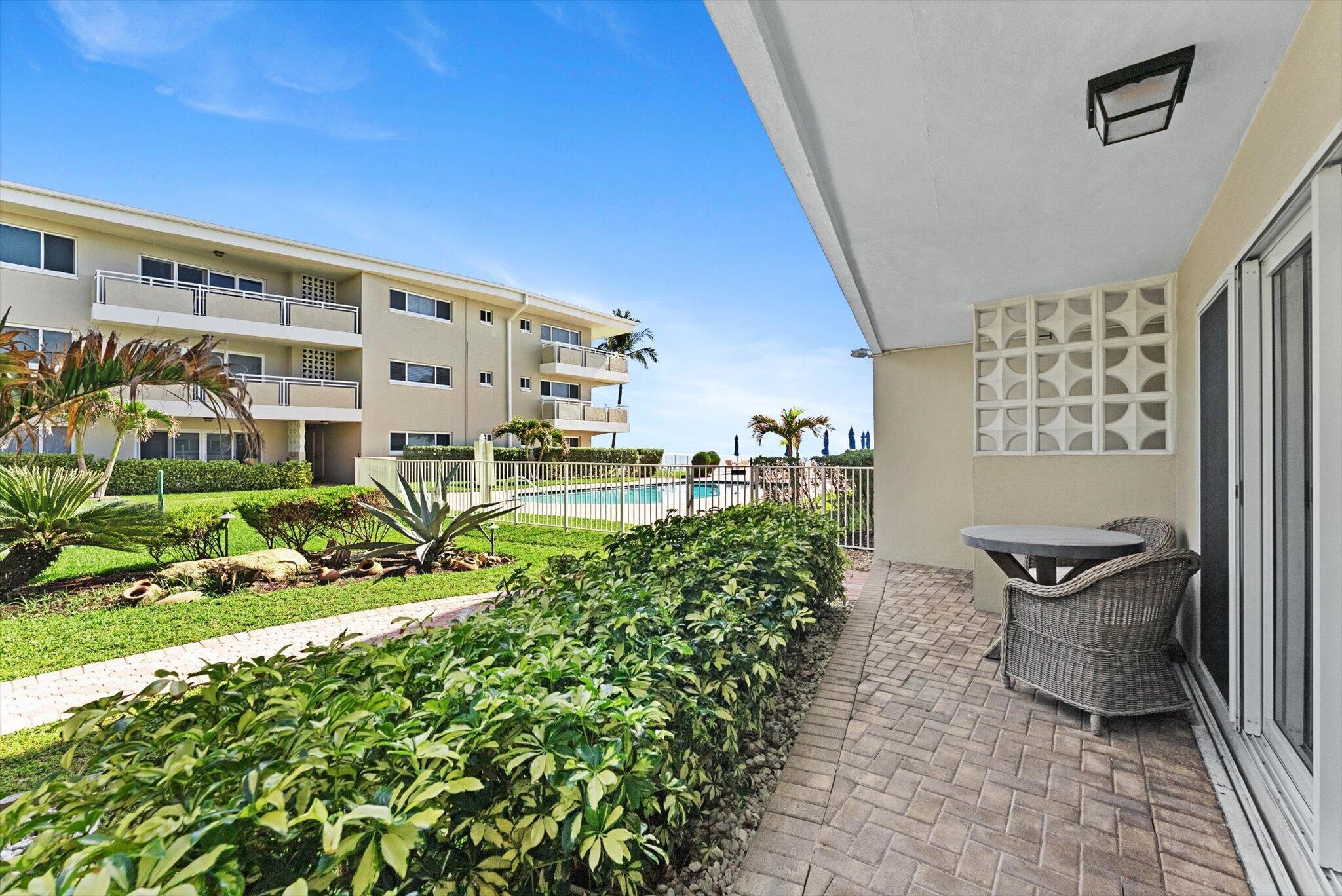 1199 Hillsboro Mile Pompano Beach, FL 33062
