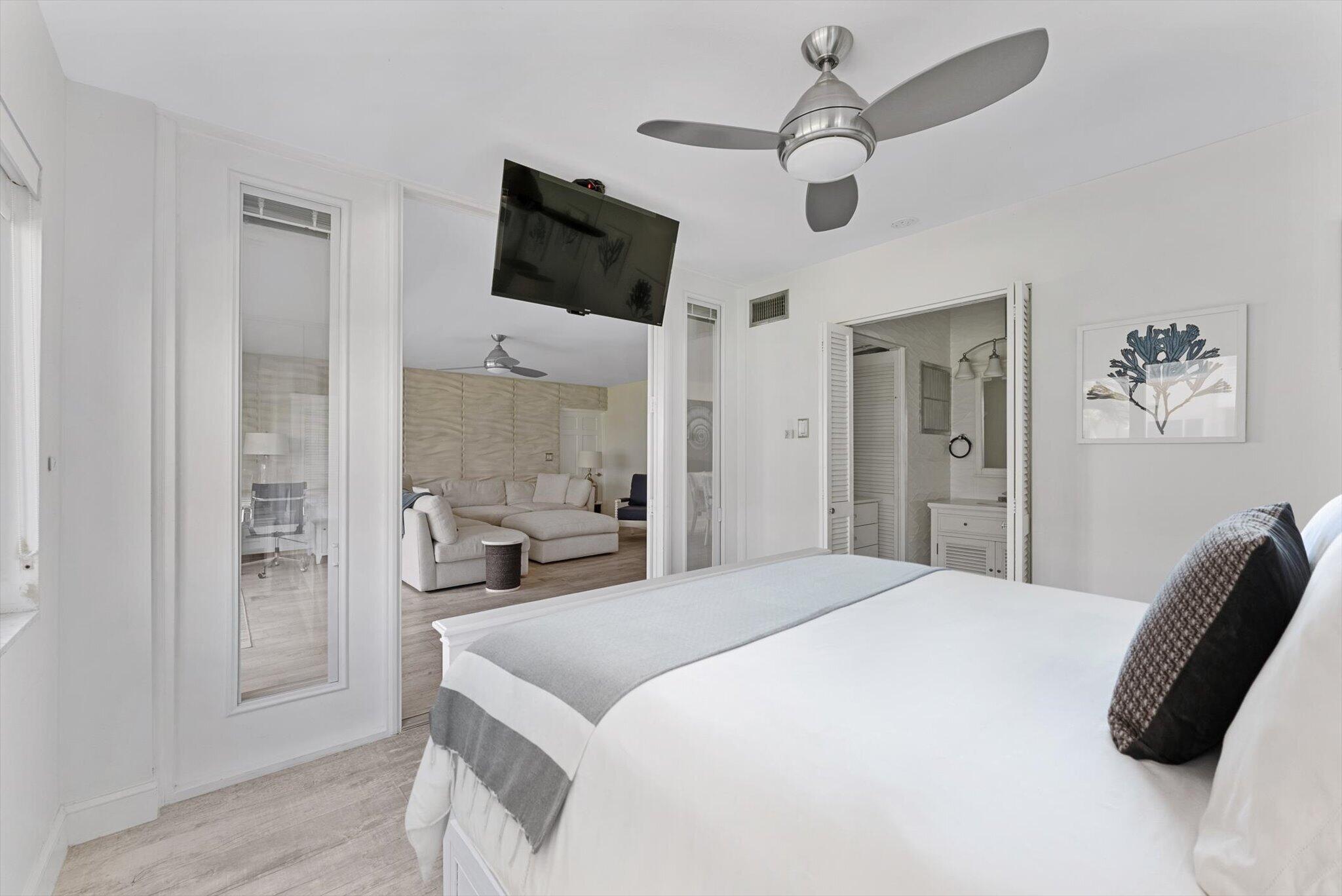 1199 Hillsboro Mile Pompano Beach, FL 33062