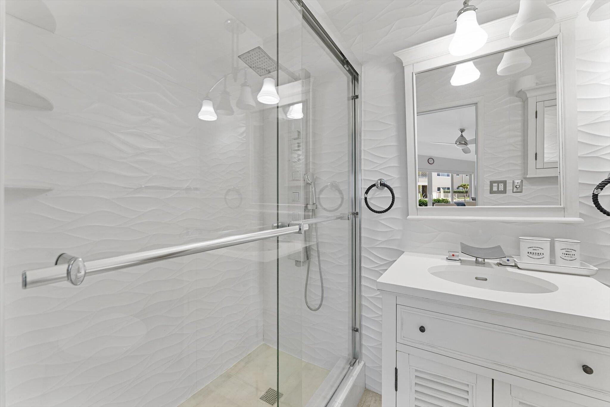 1199 Hillsboro Mile Pompano Beach, FL 33062