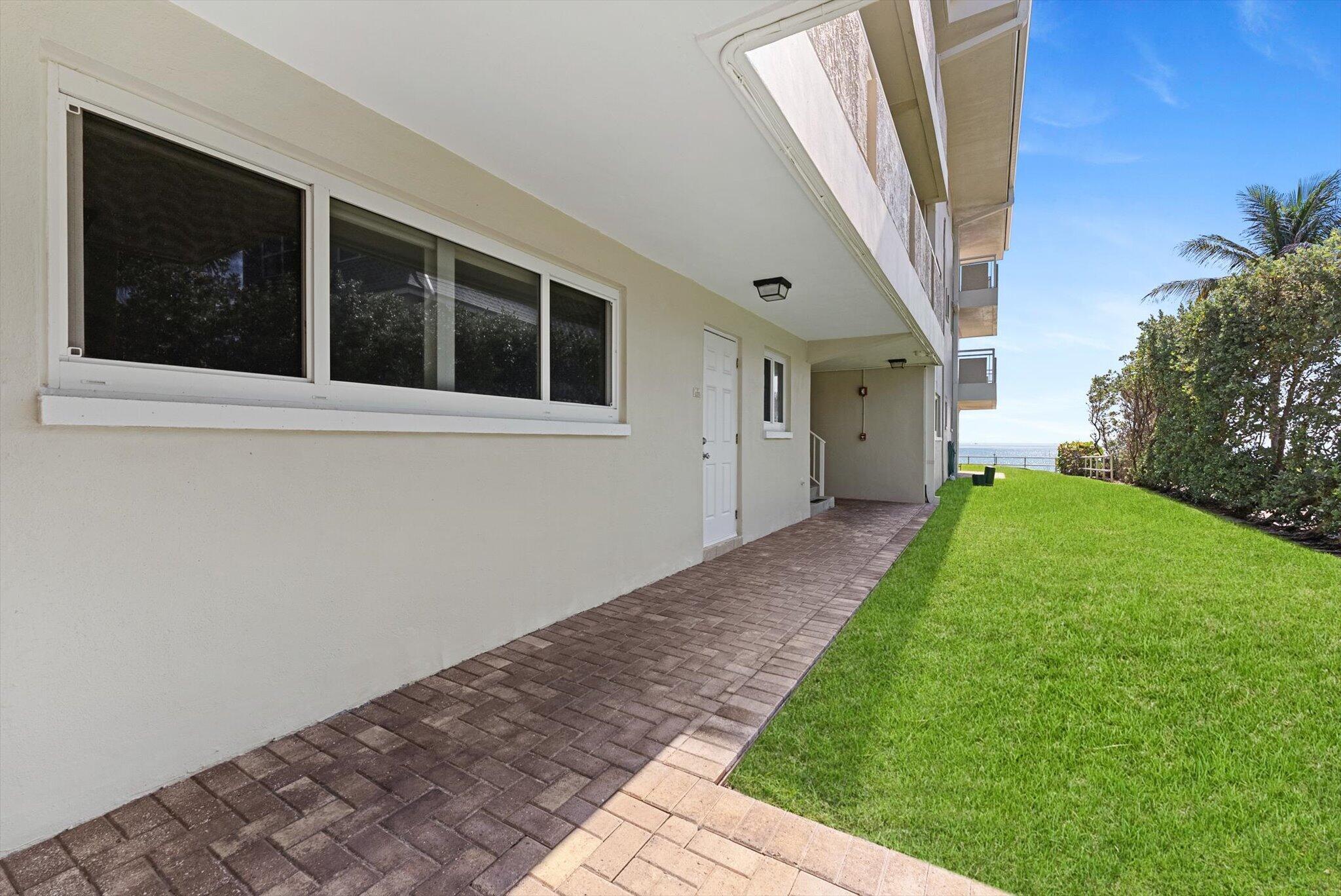 1199 Hillsboro Mile Pompano Beach, FL 33062