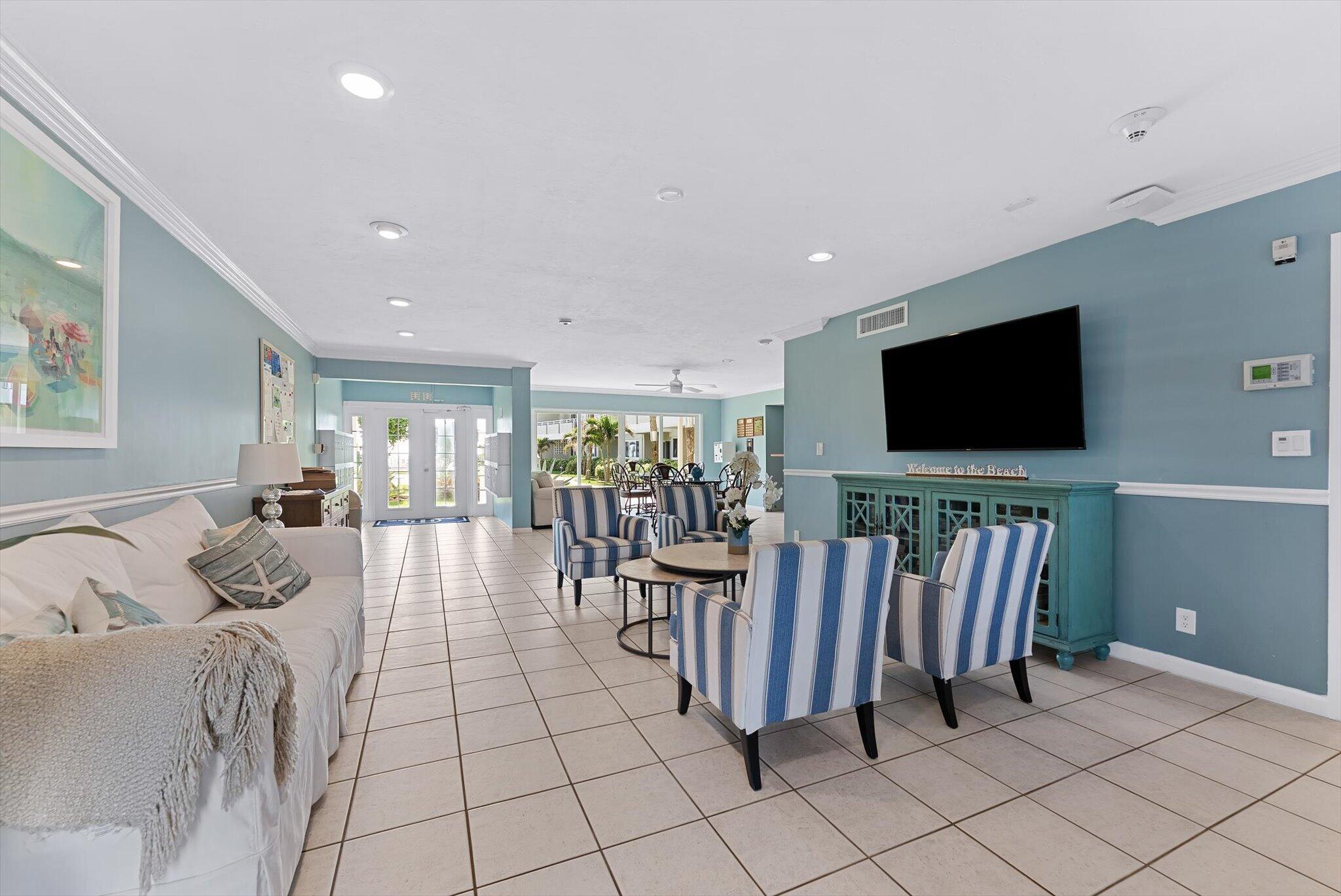 1199 Hillsboro Mile Pompano Beach, FL 33062
