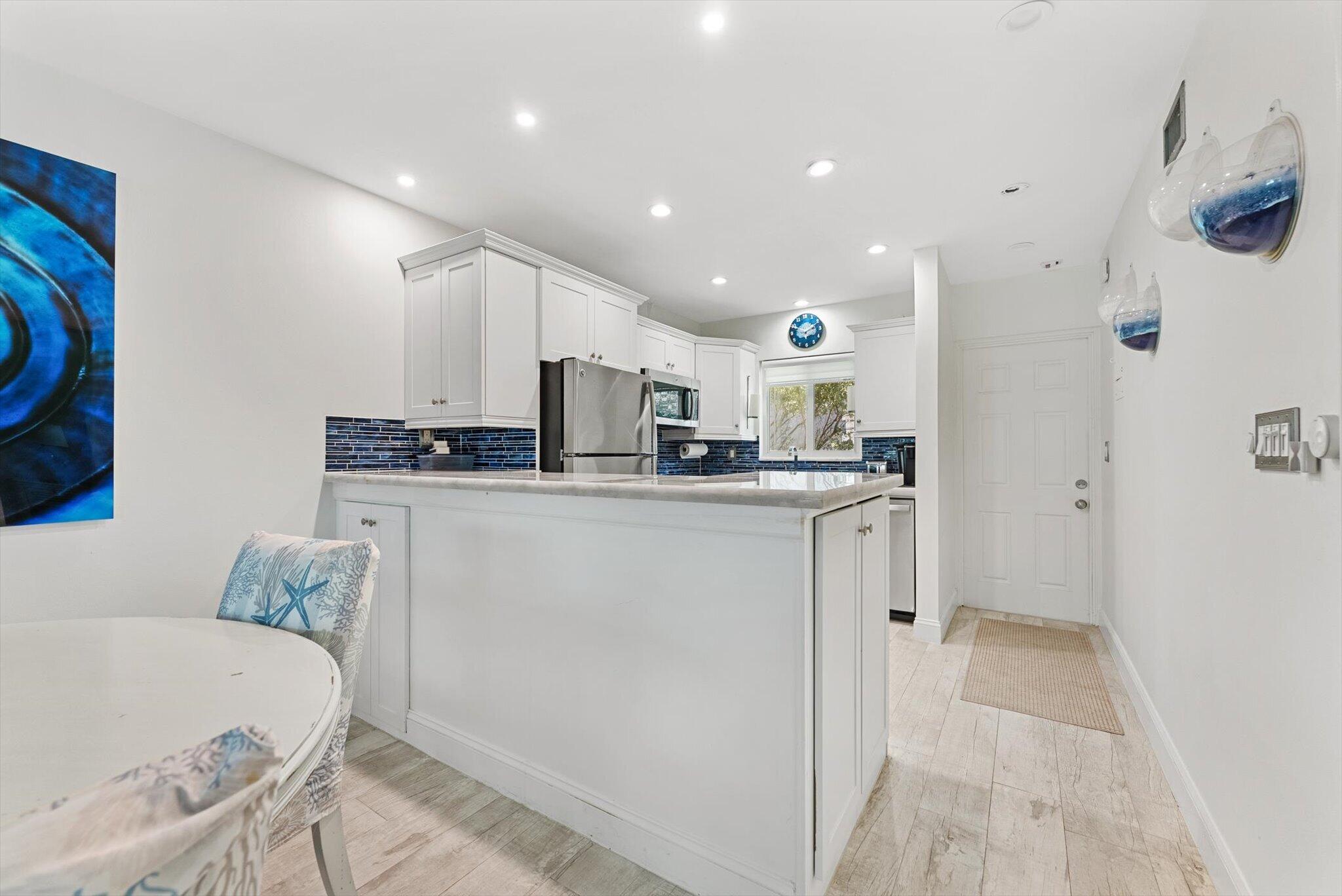 1199 Hillsboro Mile Pompano Beach, FL 33062