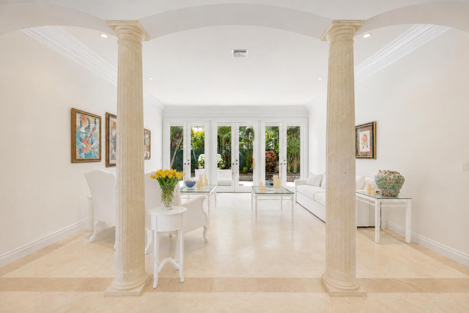 286 Jamaica Palm Beach, FL 33480