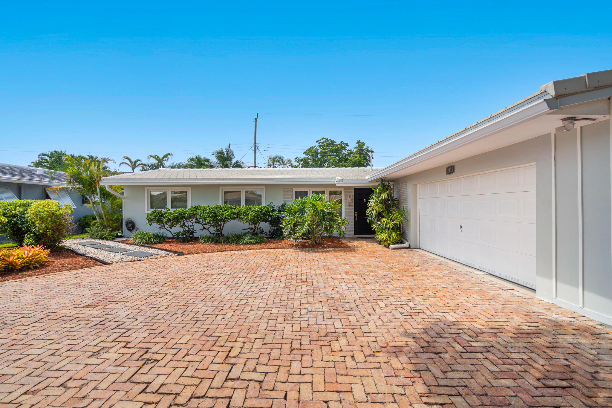 2110 NE 55th