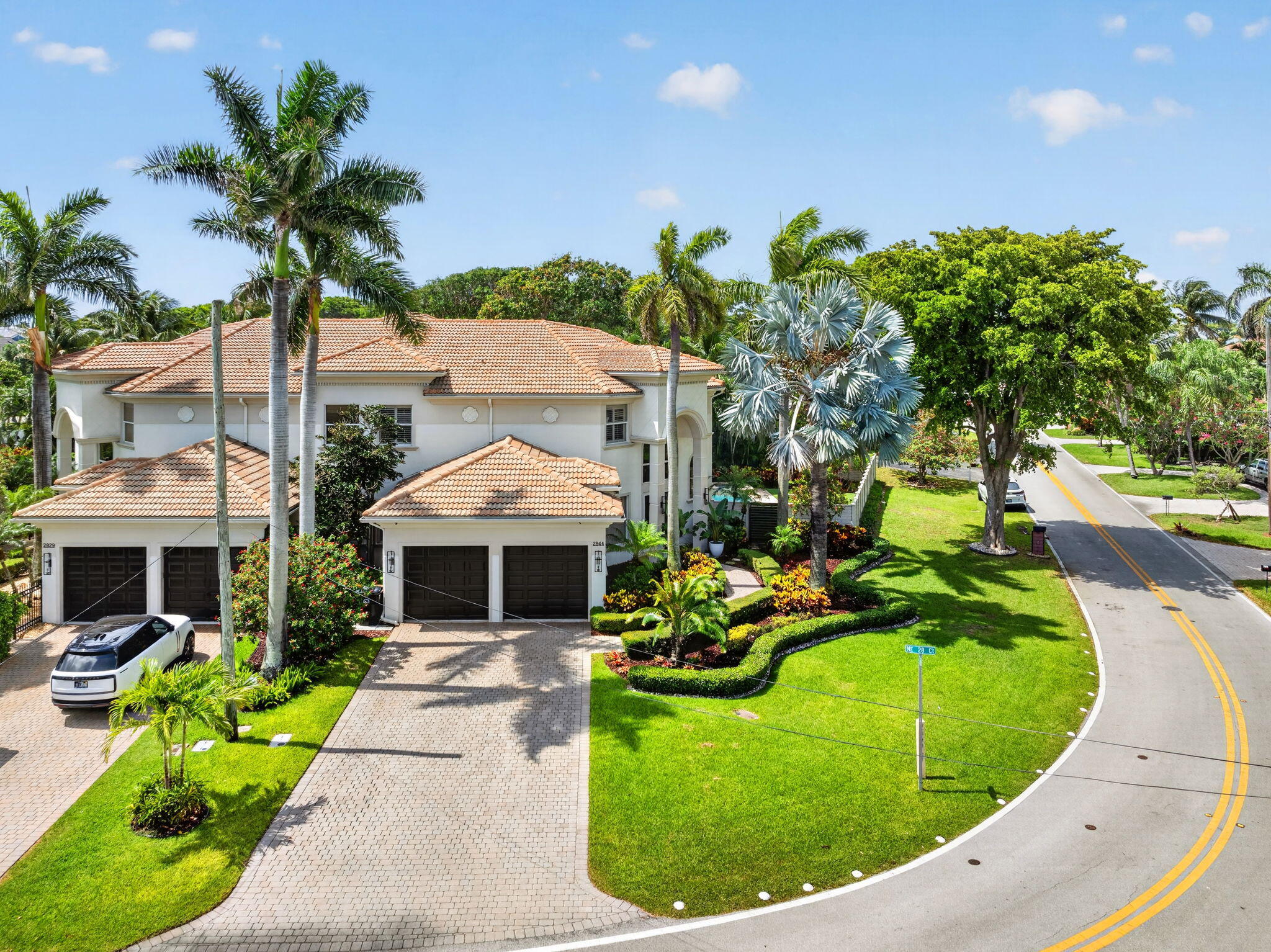 2844 NE 26th Lighthouse Point, FL 33064