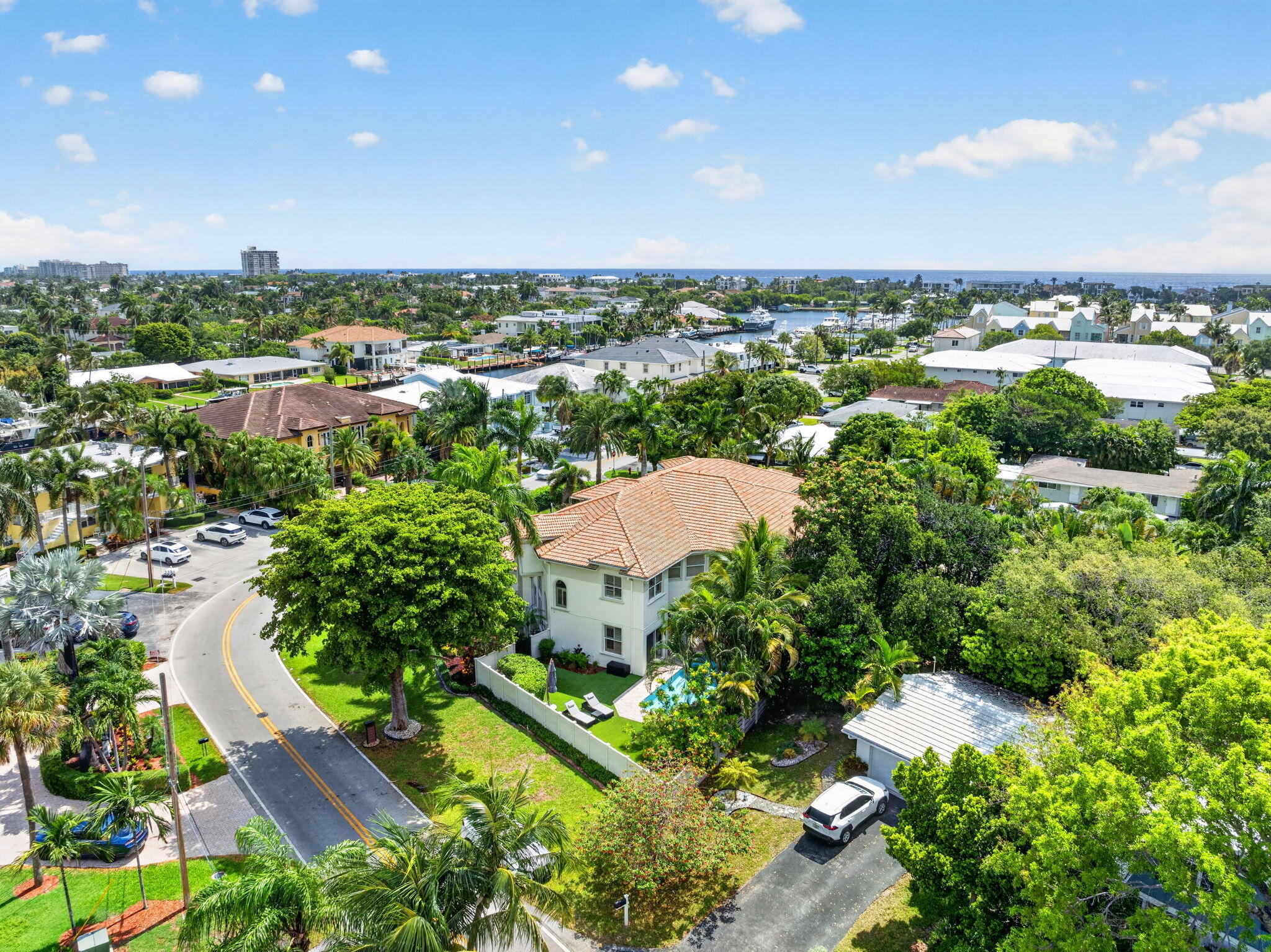 2844 NE 26th Lighthouse Point, FL 33064