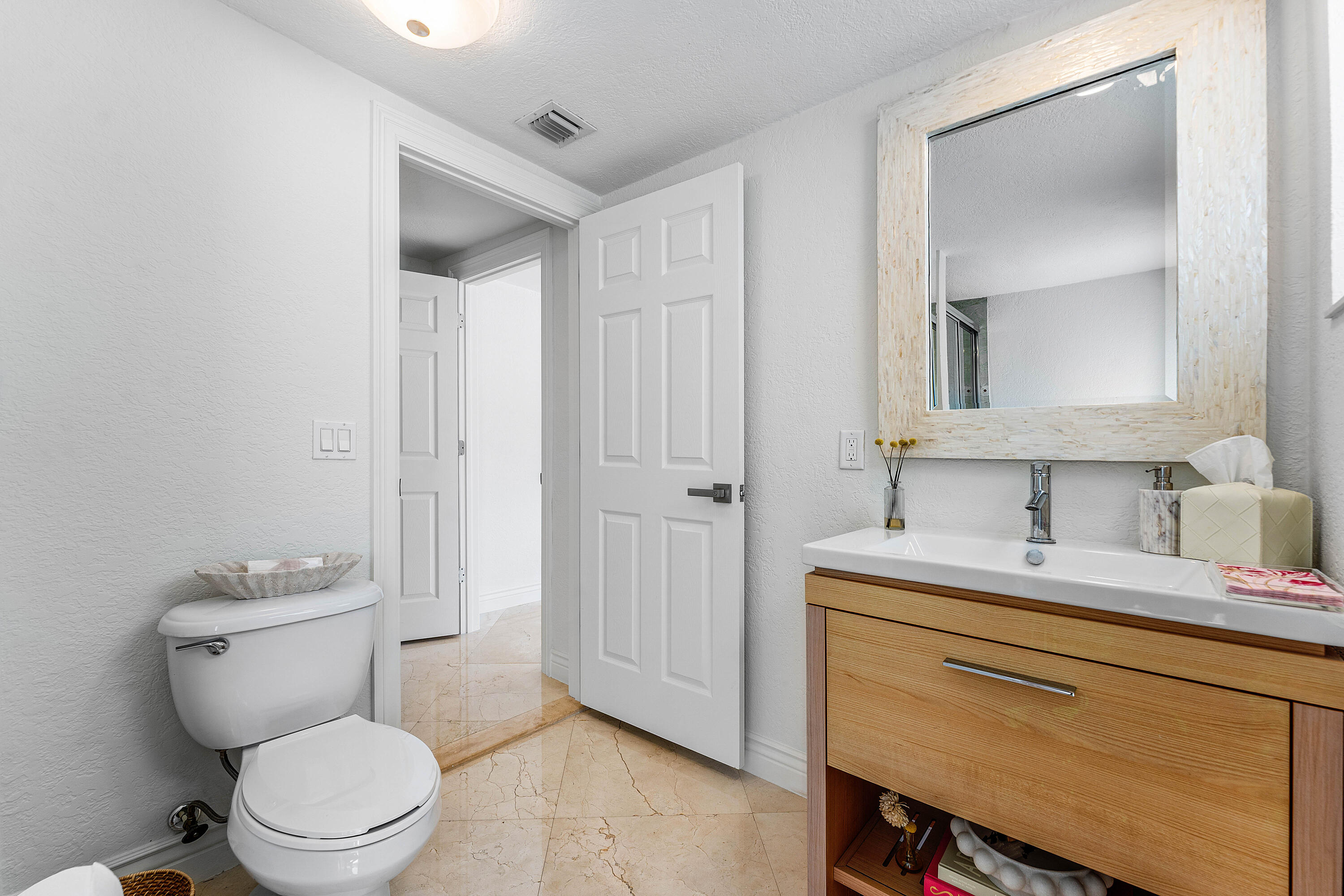 4230 NE 24th Lighthouse Point, FL 33064
