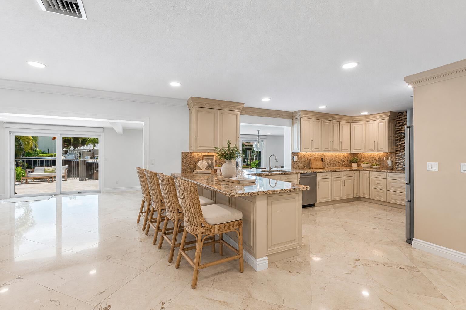4230 NE 24th Lighthouse Point, FL 33064