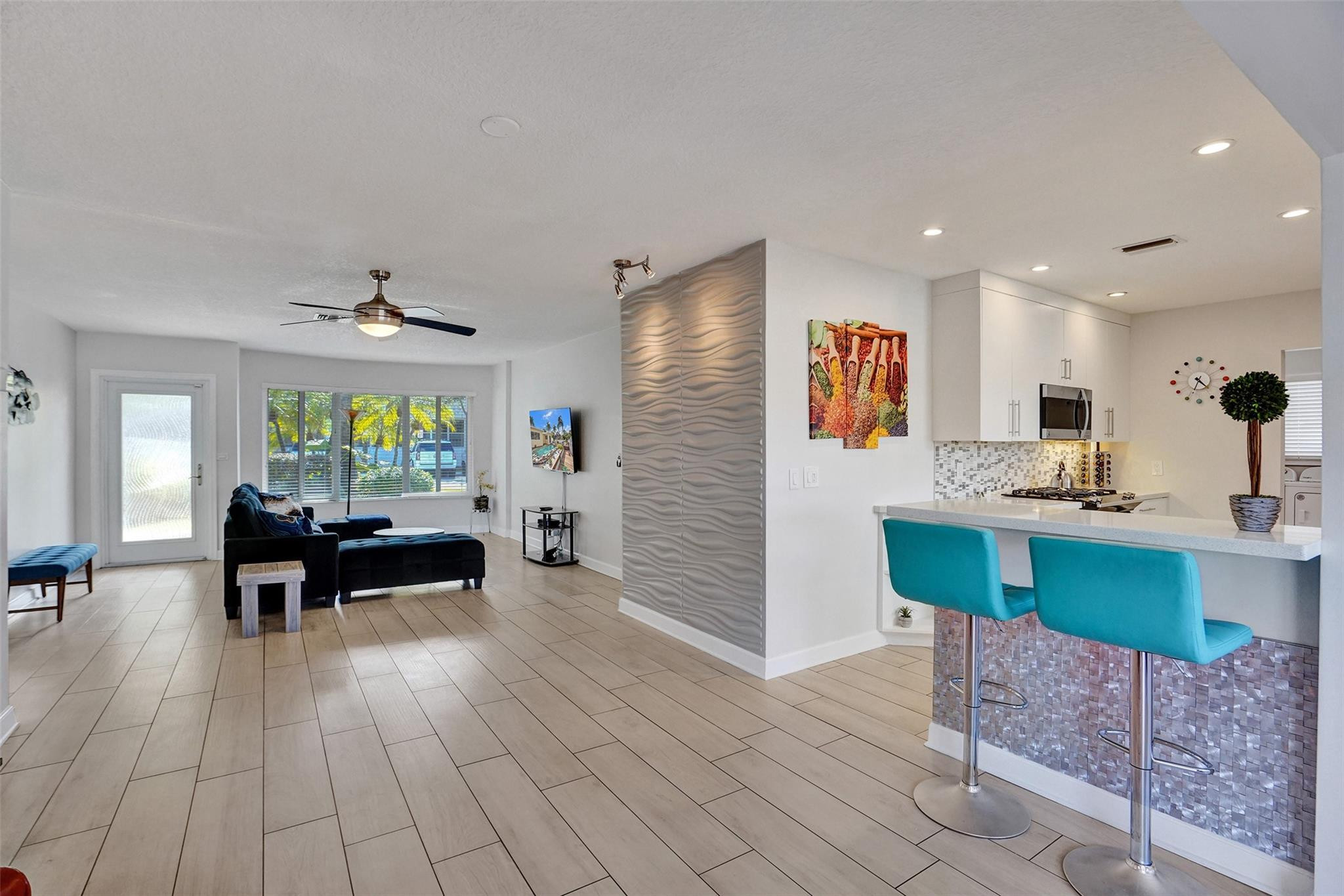 2265 SE 12th Pompano Beach, FL 33062