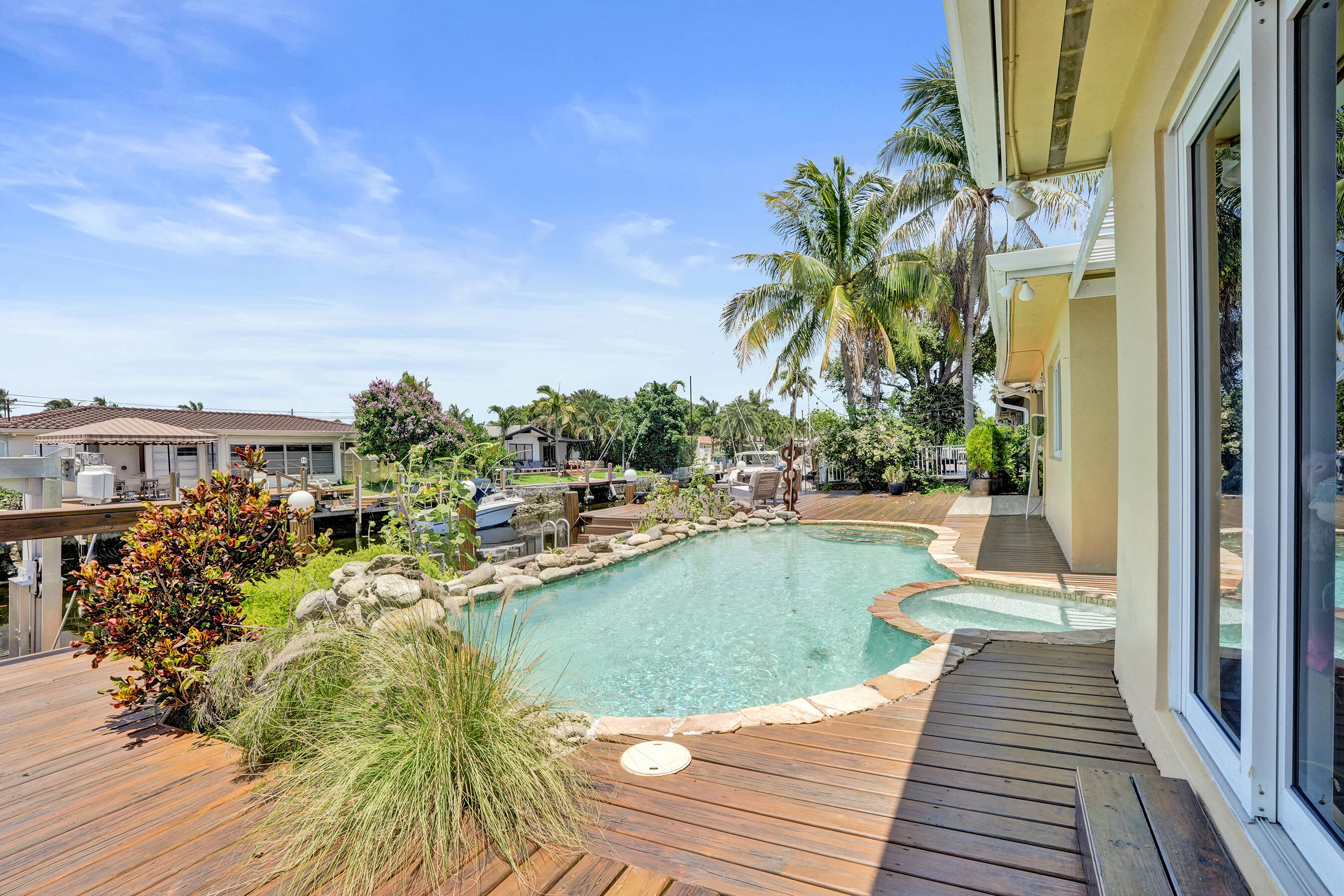 2265 SE 12th Pompano Beach, FL 33062
