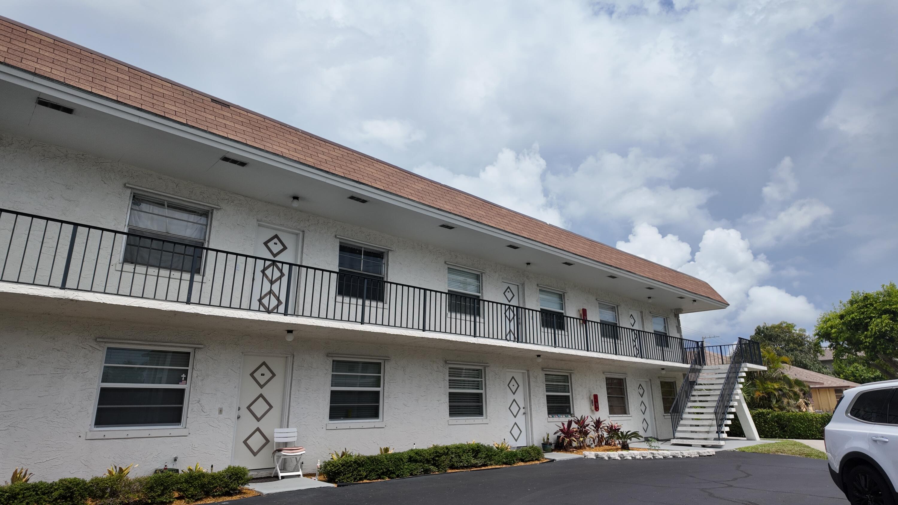 227 Castlewood #207