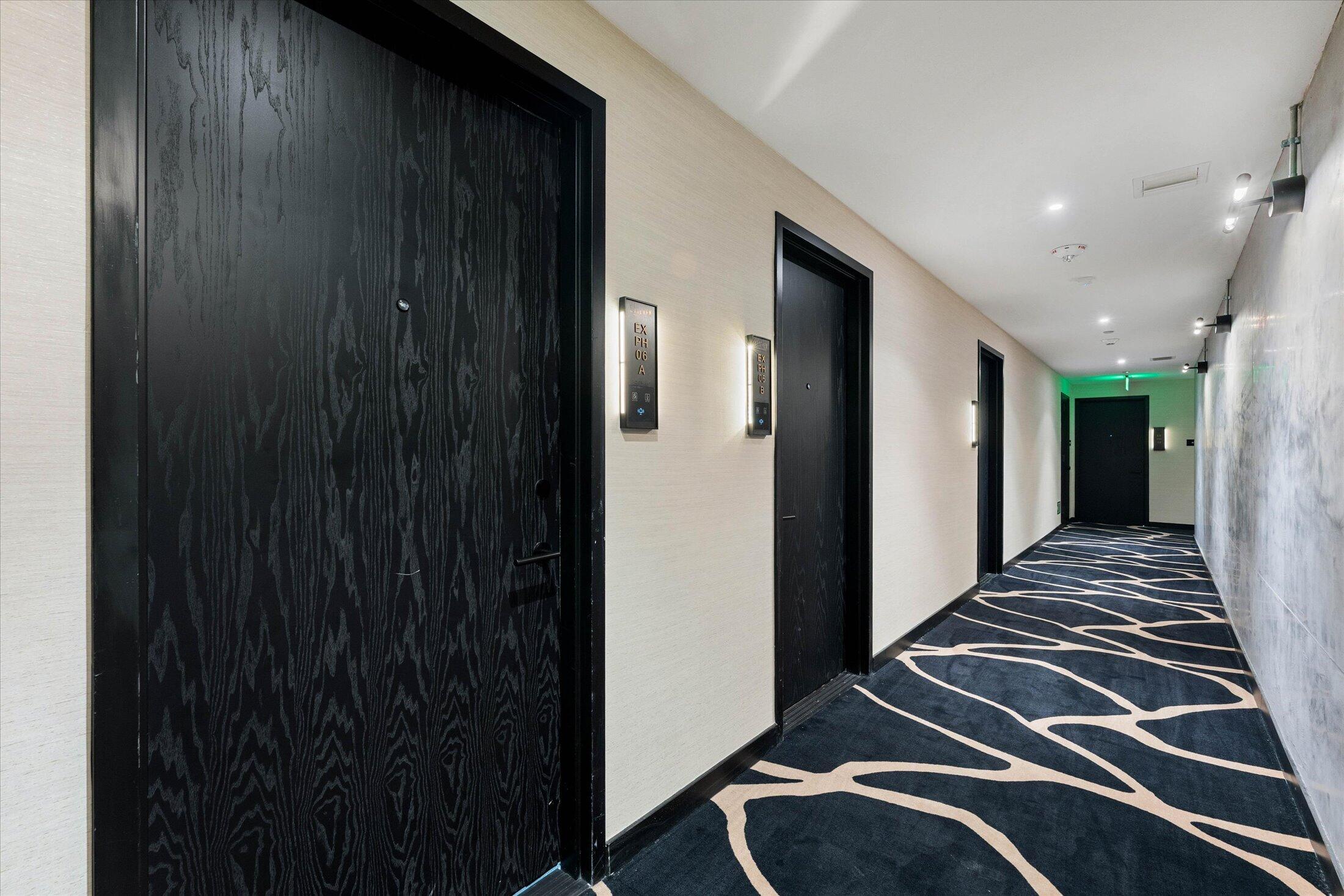 image E11EVEN Hotel & Residences10