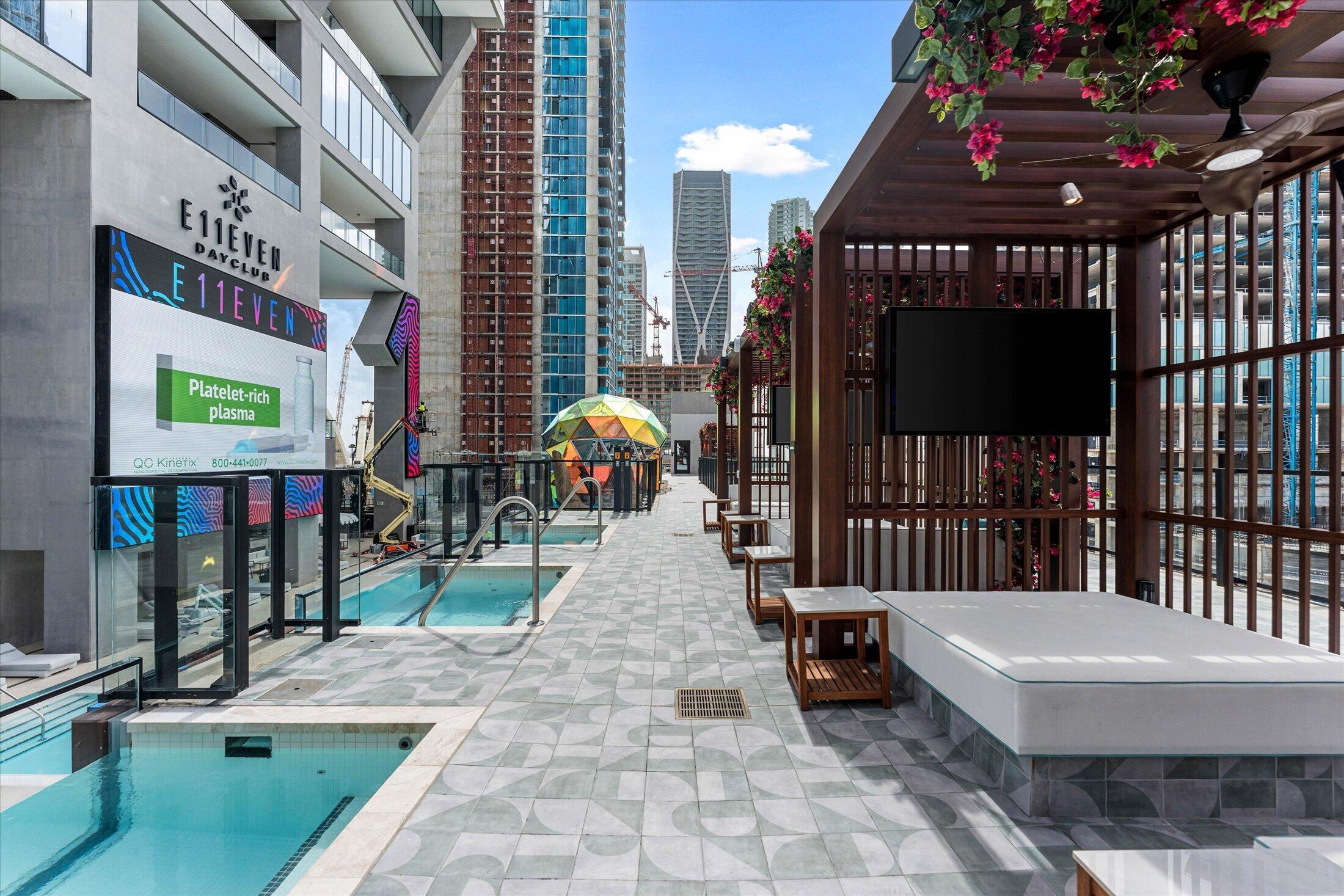 image E11EVEN Hotel & Residences14