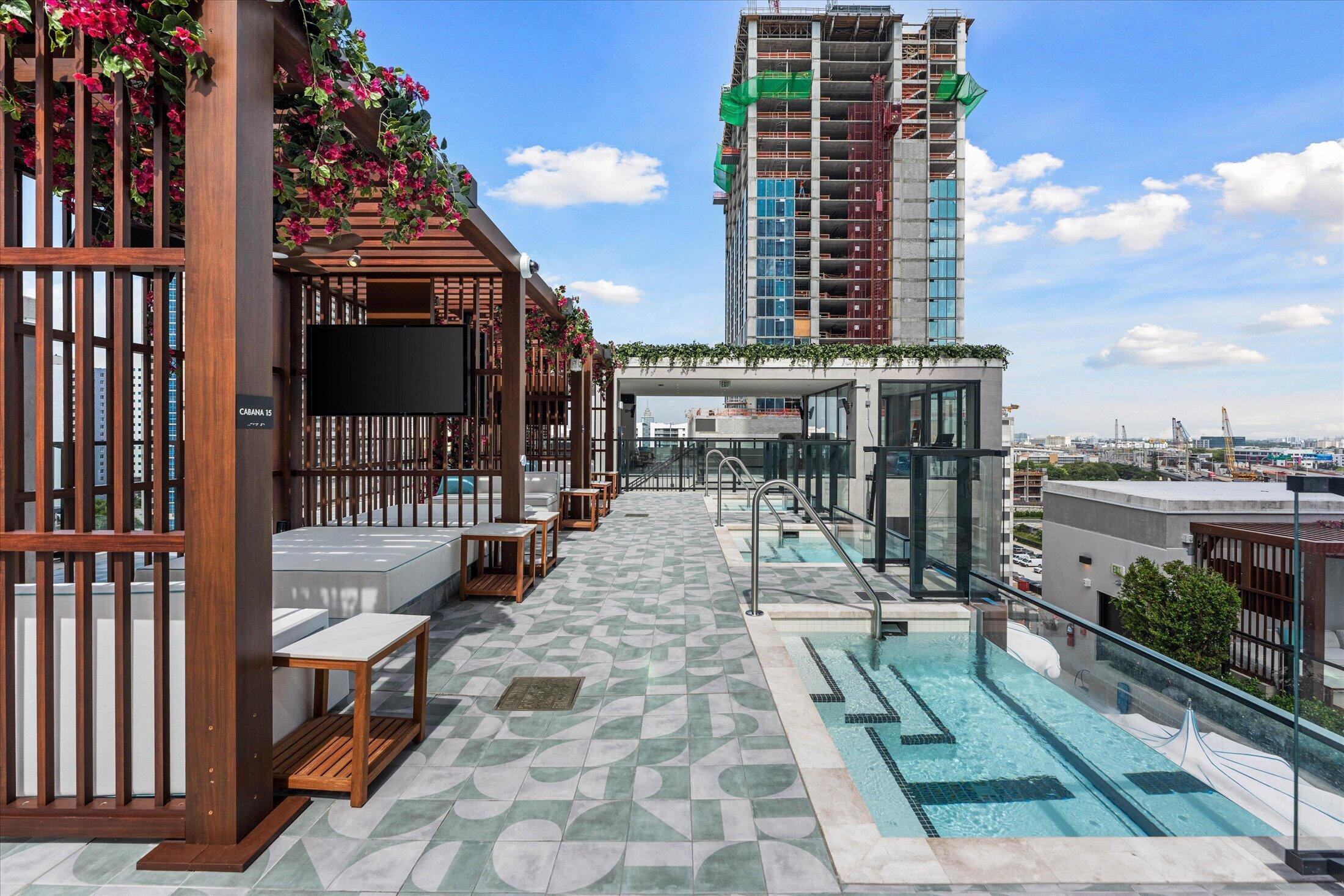 image E11EVEN Hotel & Residences15