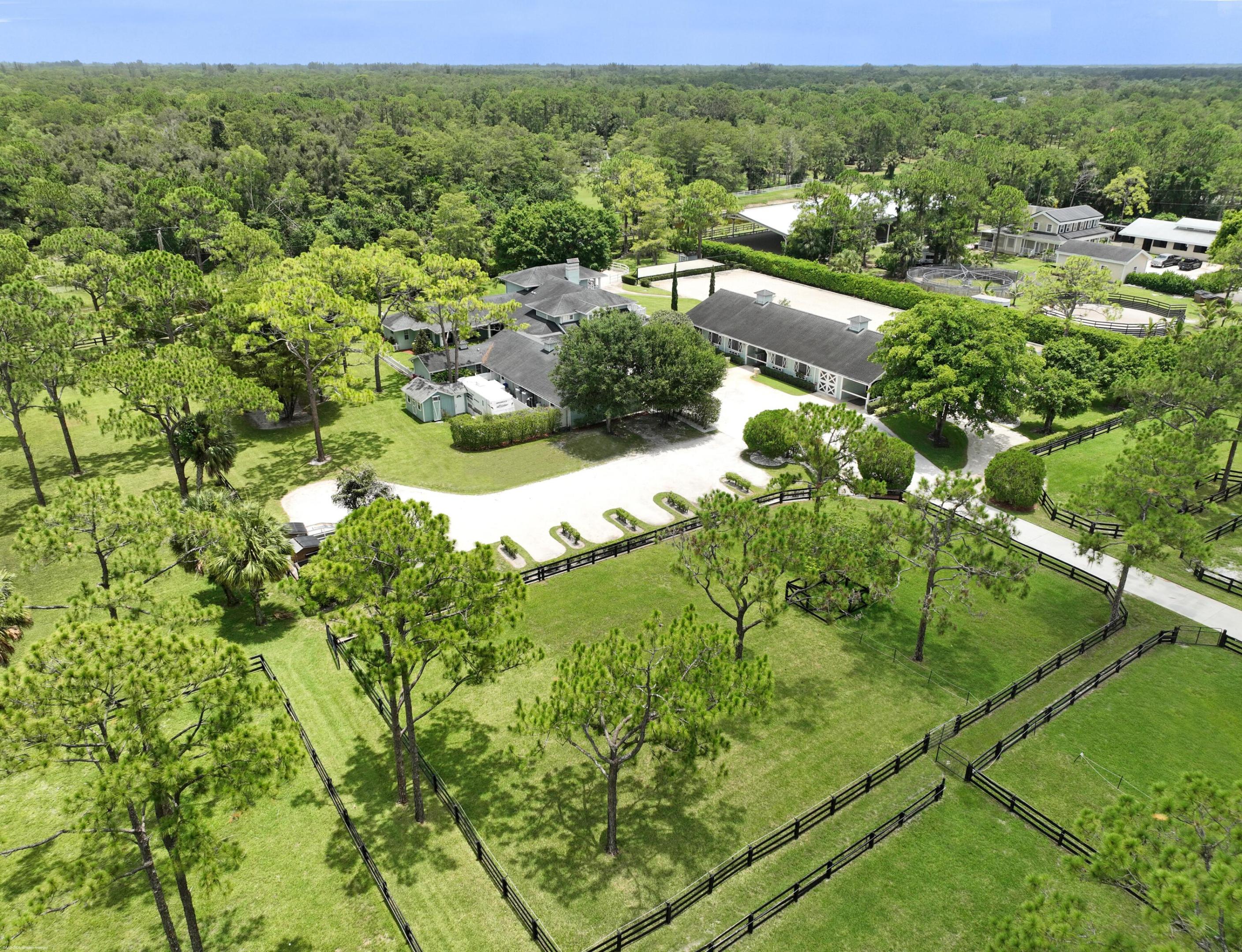 2740 Buck Rdg Loxahatchee, FL 33470