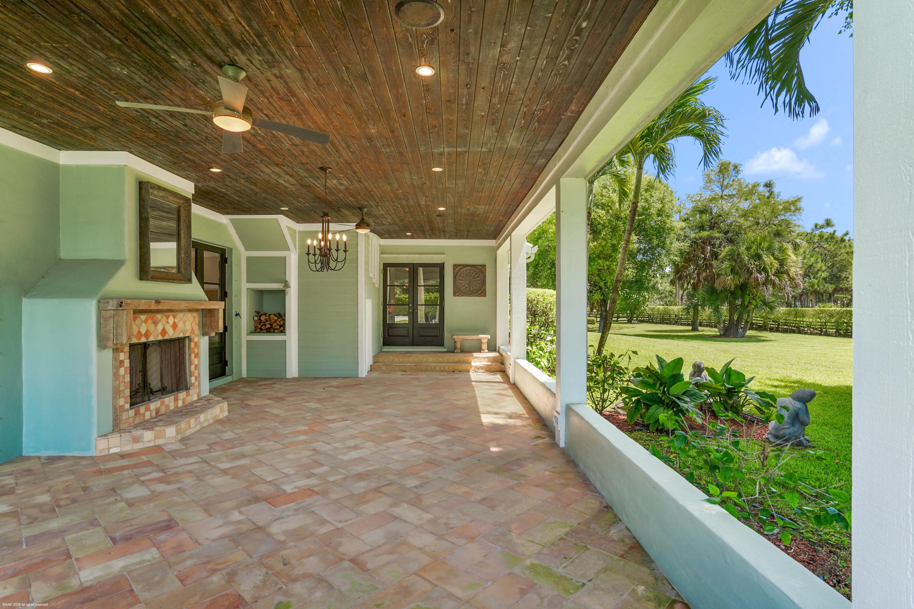 2740 Buck Rdg Loxahatchee, FL 33470