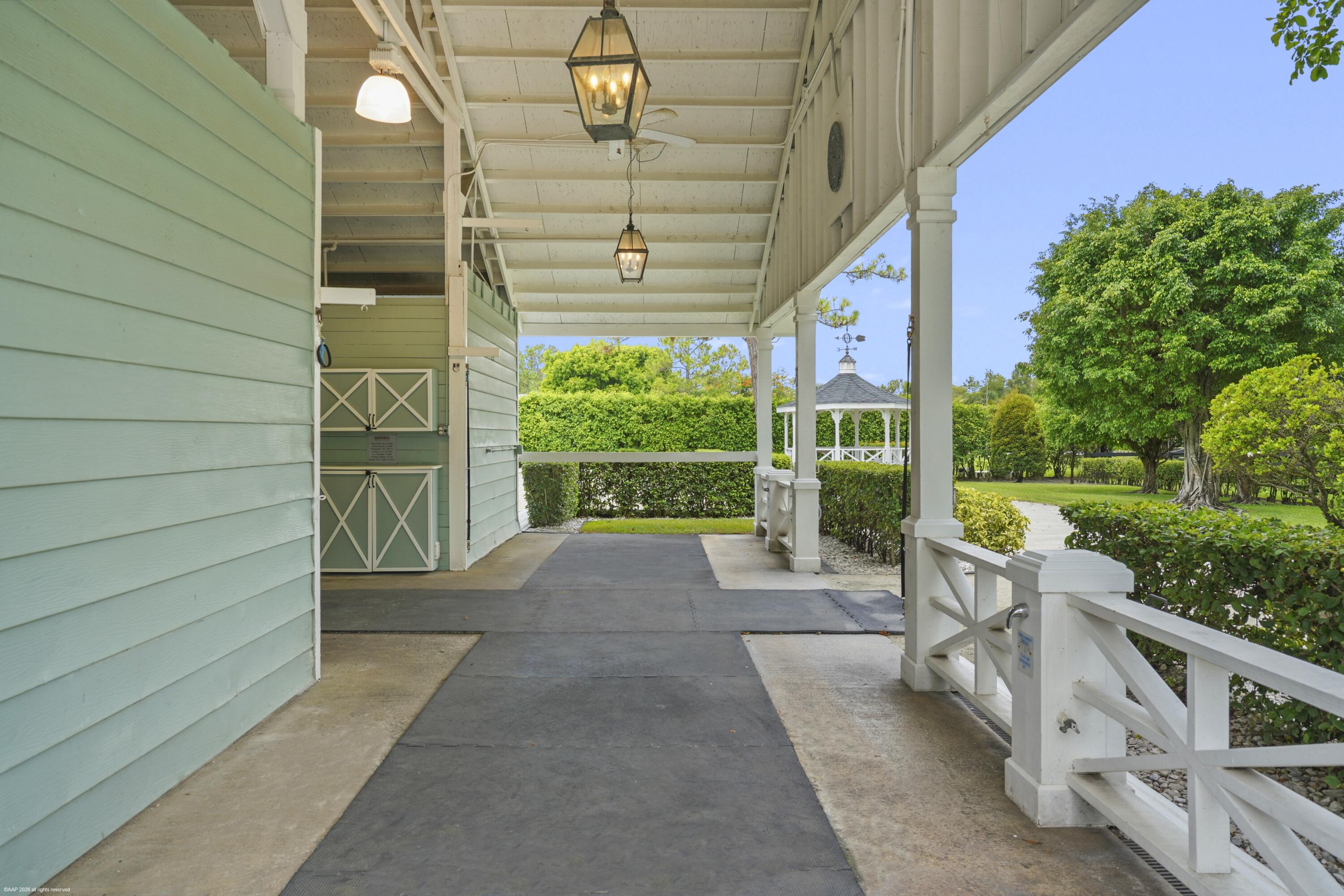 2740 Buck Rdg Loxahatchee, FL 33470