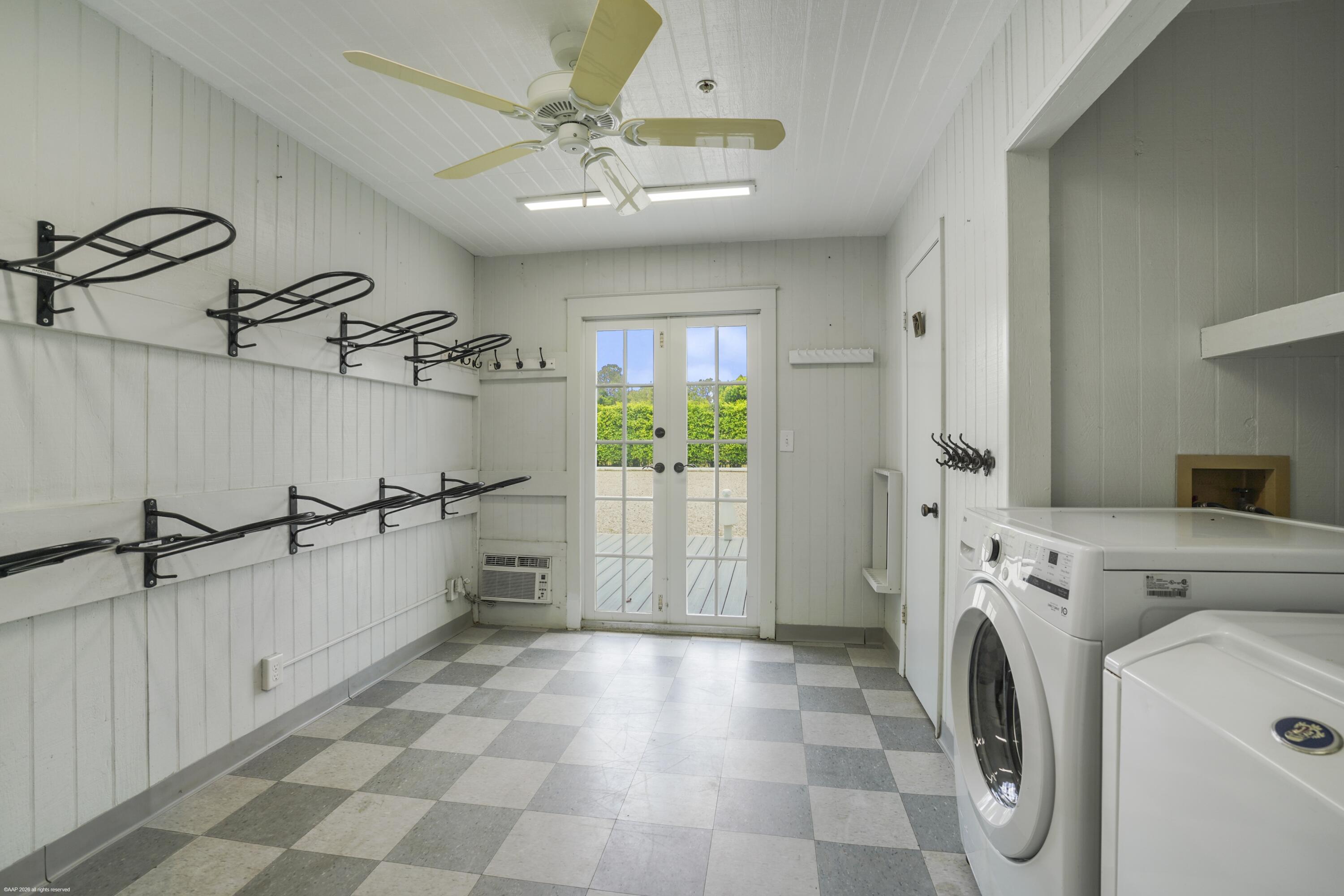 2740 Buck Rdg Loxahatchee, FL 33470