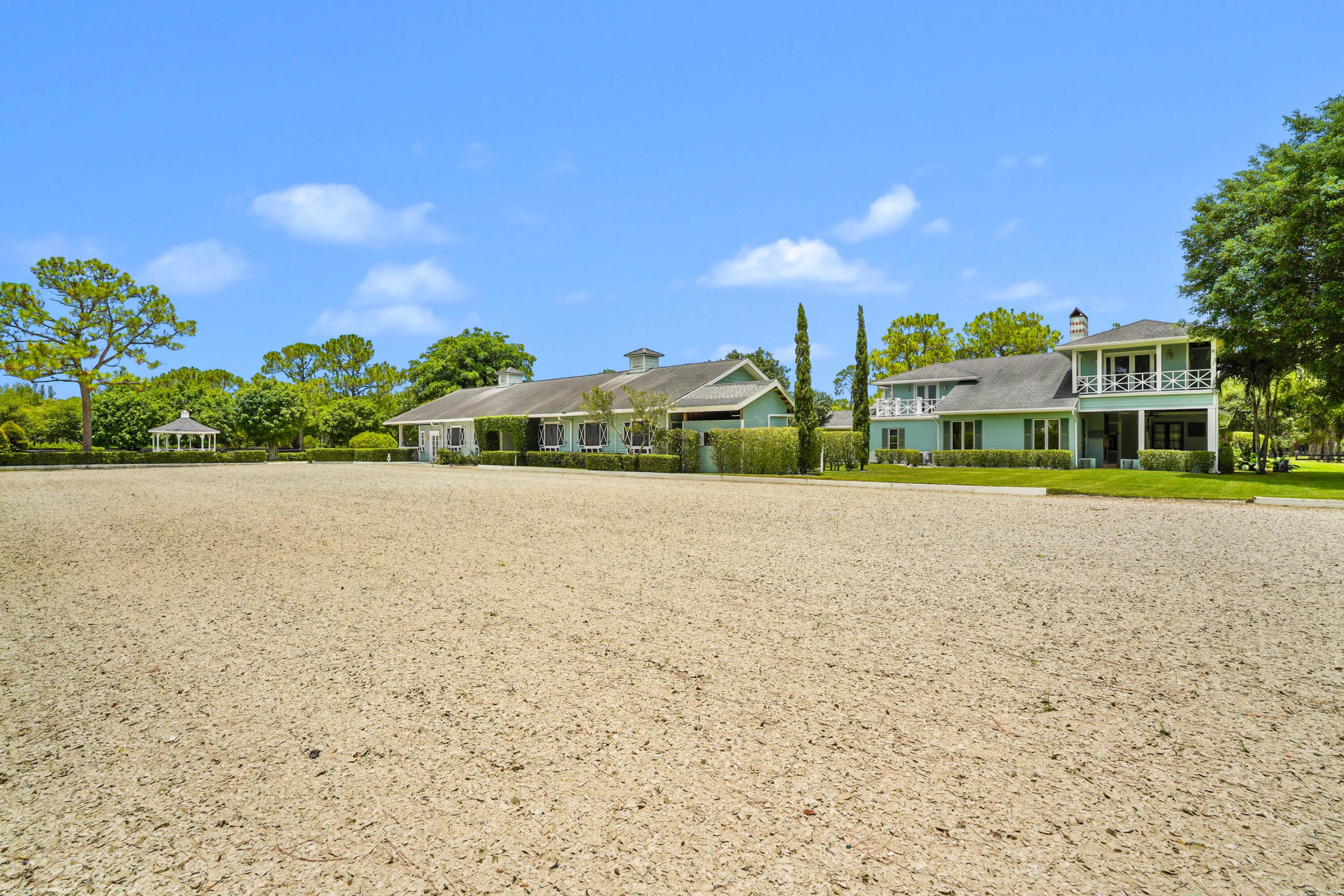 2740 Buck Rdg Loxahatchee, FL 33470