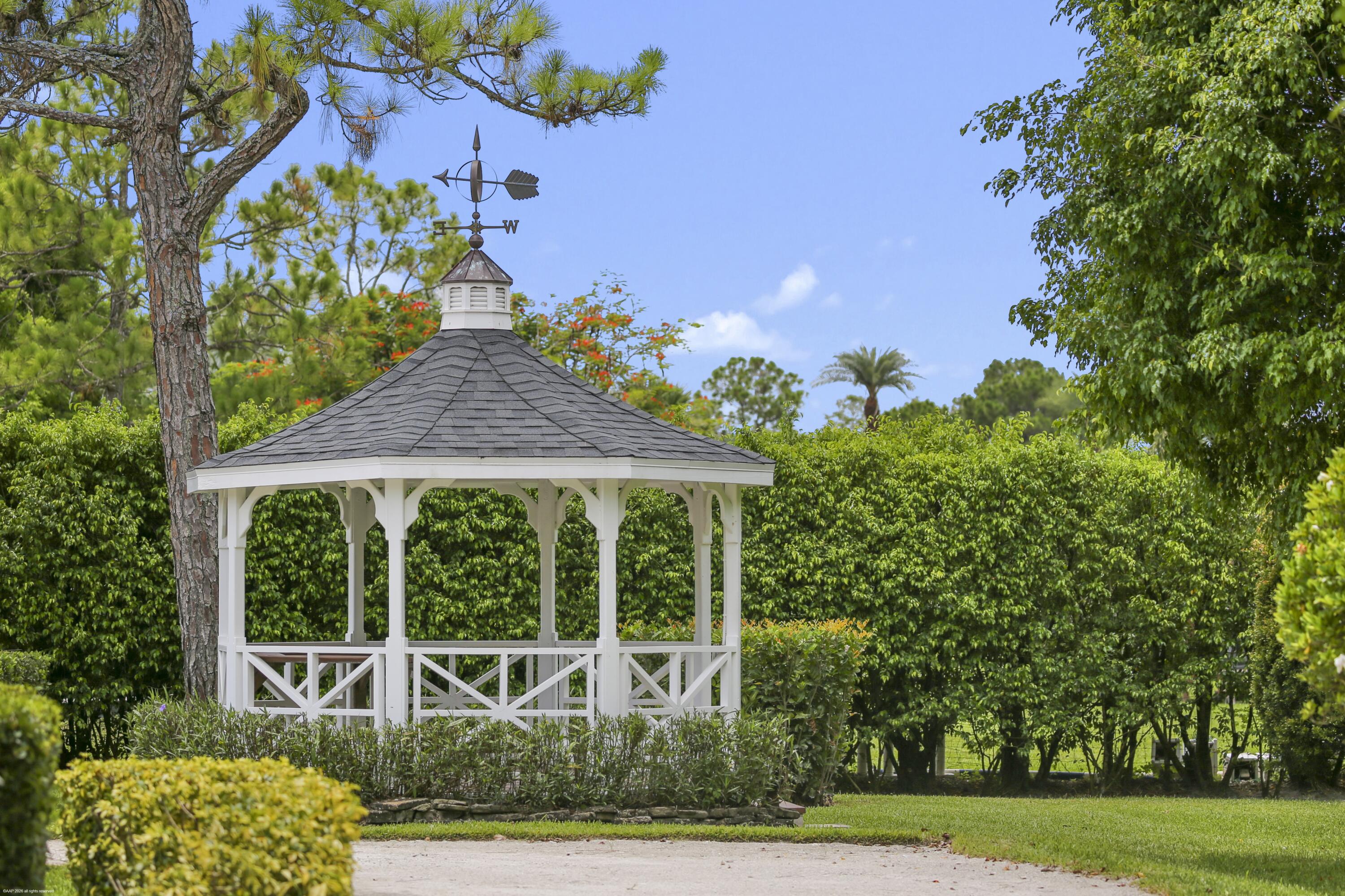 2740 Buck Rdg Loxahatchee, FL 33470