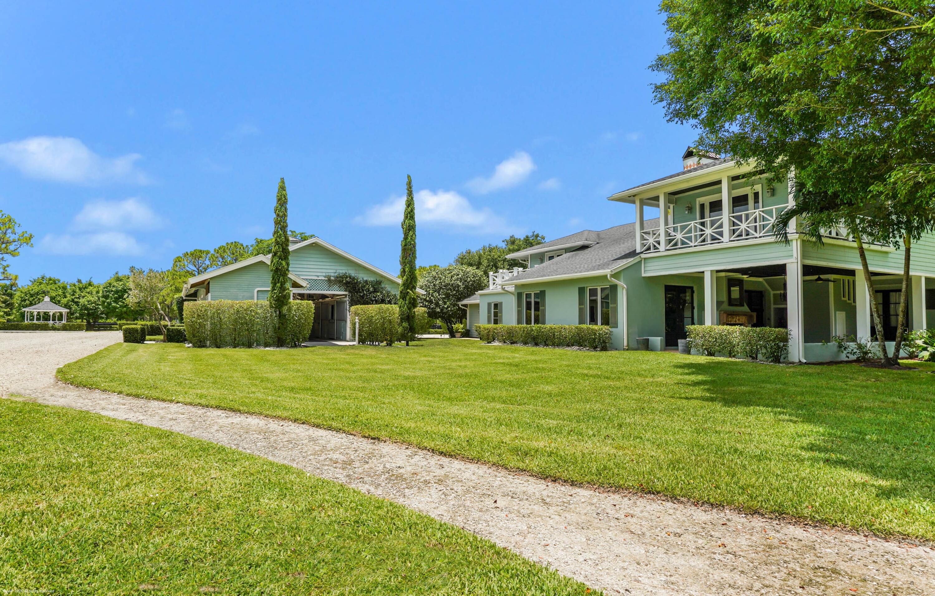 2740 Buck Rdg Loxahatchee, FL 33470
