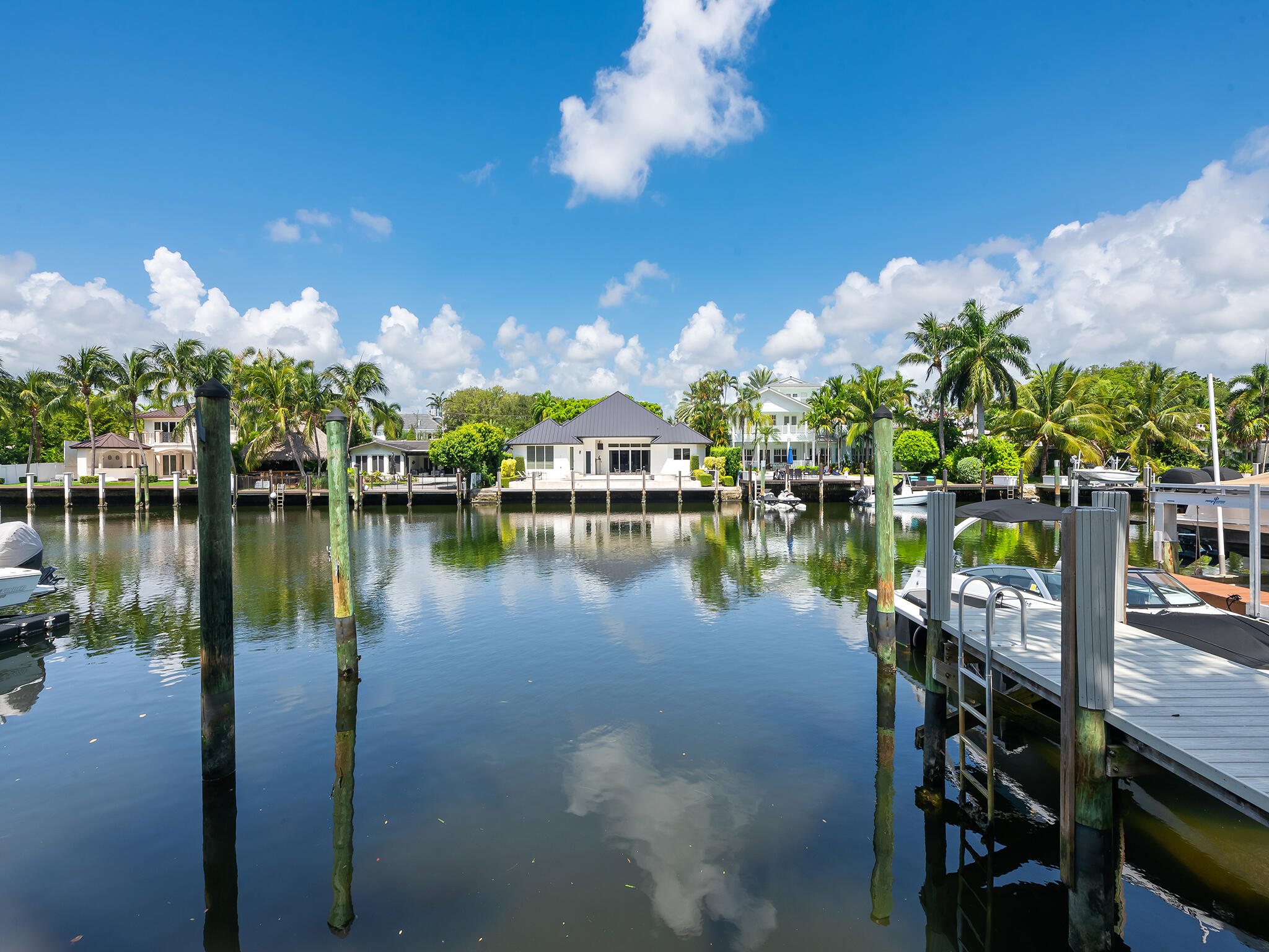 215 Hendricks Fort Lauderdale, FL 33301
