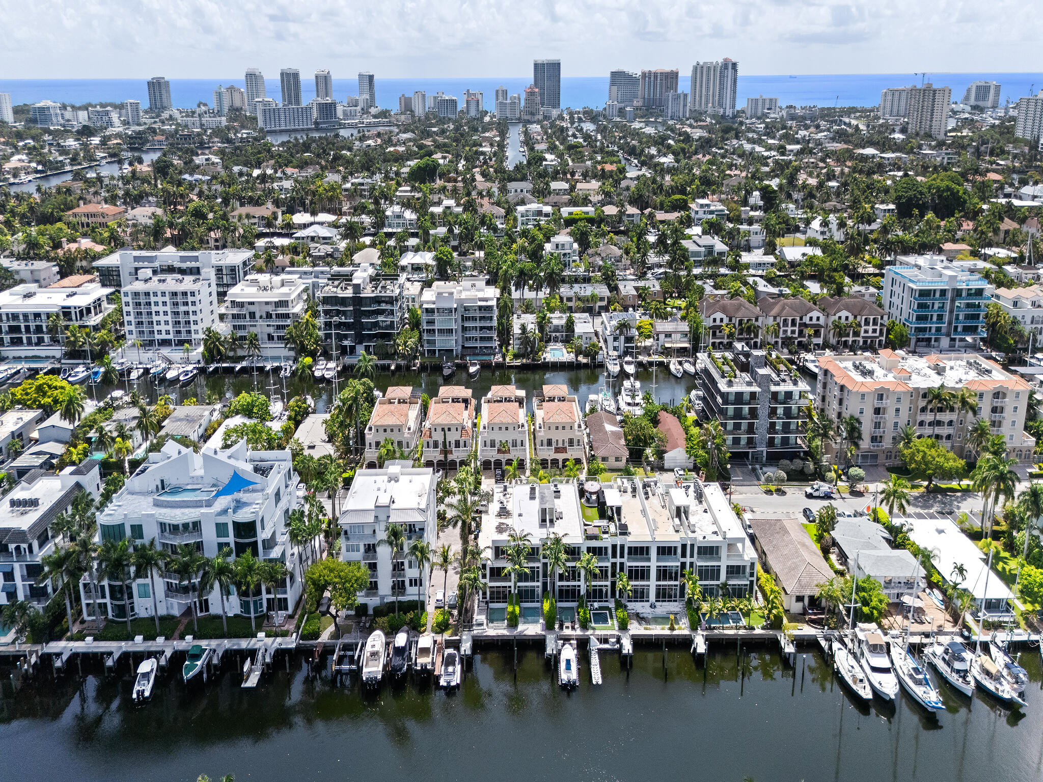 215 Hendricks Fort Lauderdale, FL 33301