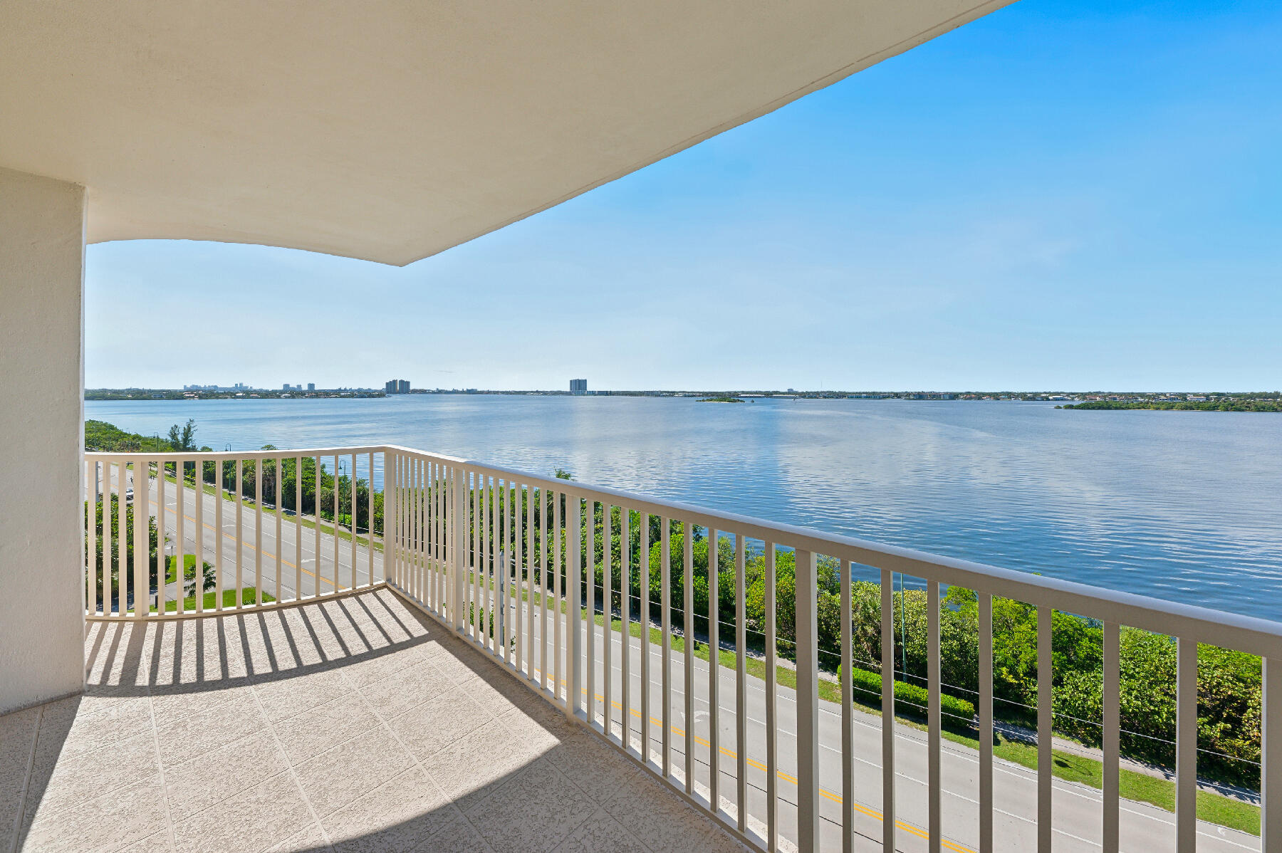 5480 N Ocean