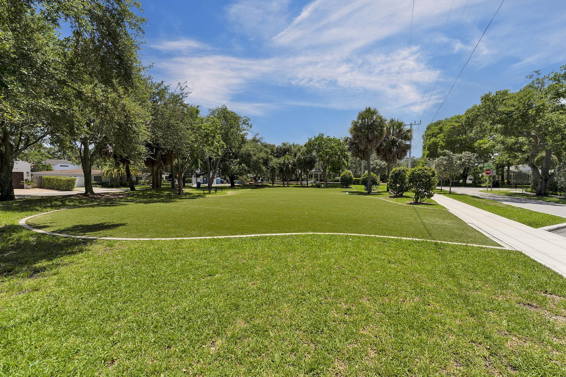 805 SE 10th St Fort Lauderdale, FL 33316
