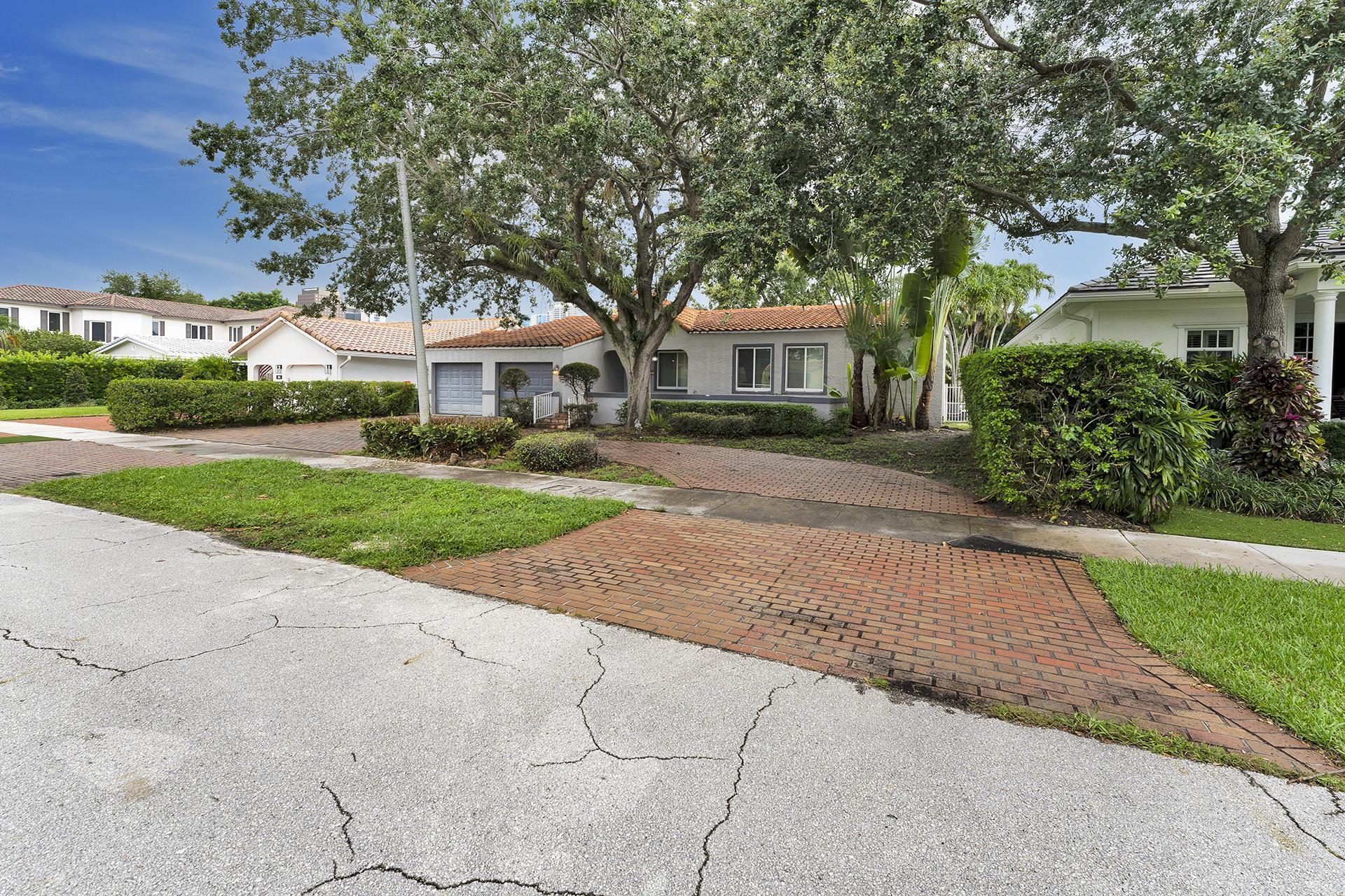 805 SE 10th St Fort Lauderdale, FL 33316