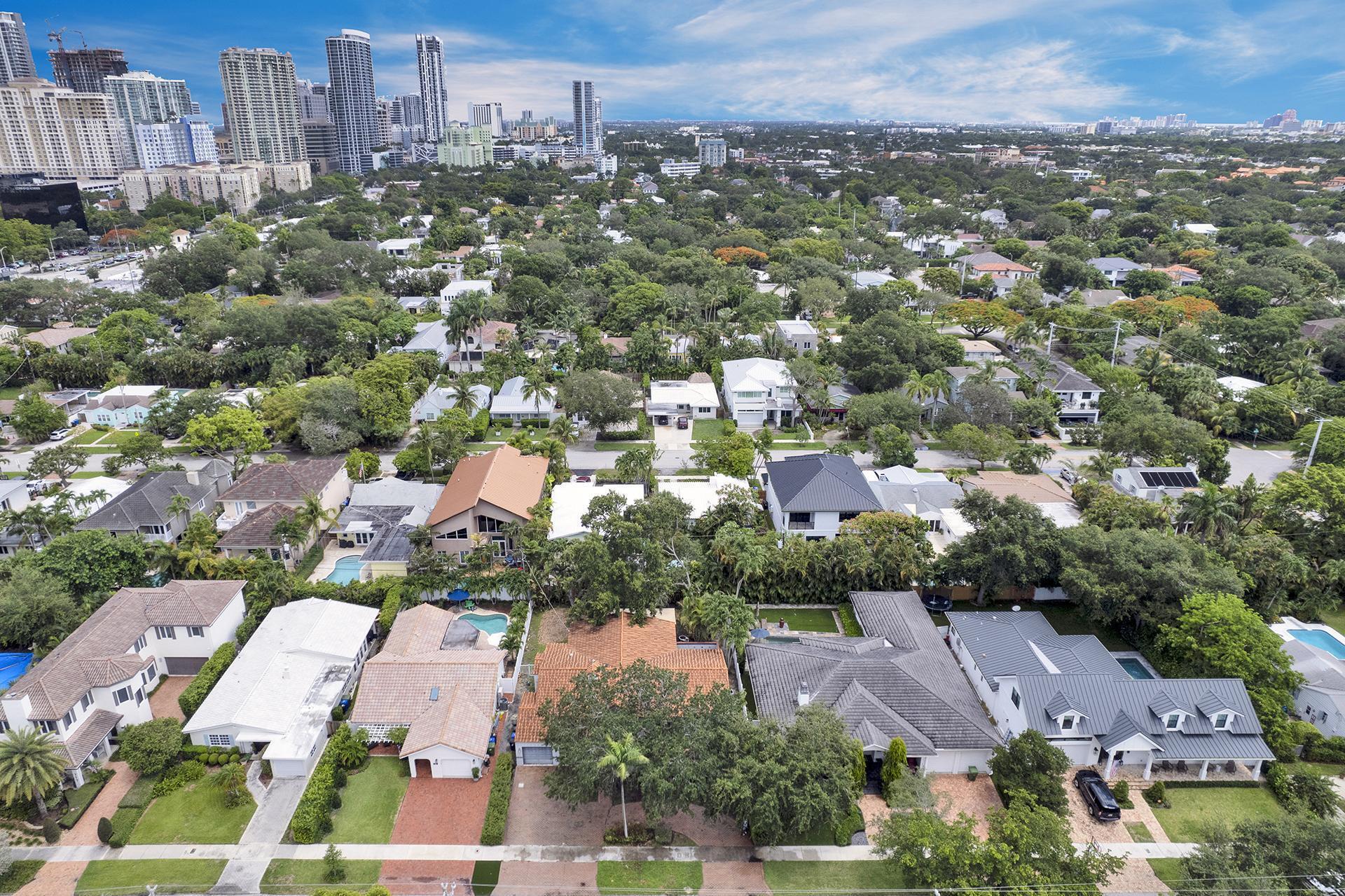 805 SE 10th St Fort Lauderdale, FL 33316
