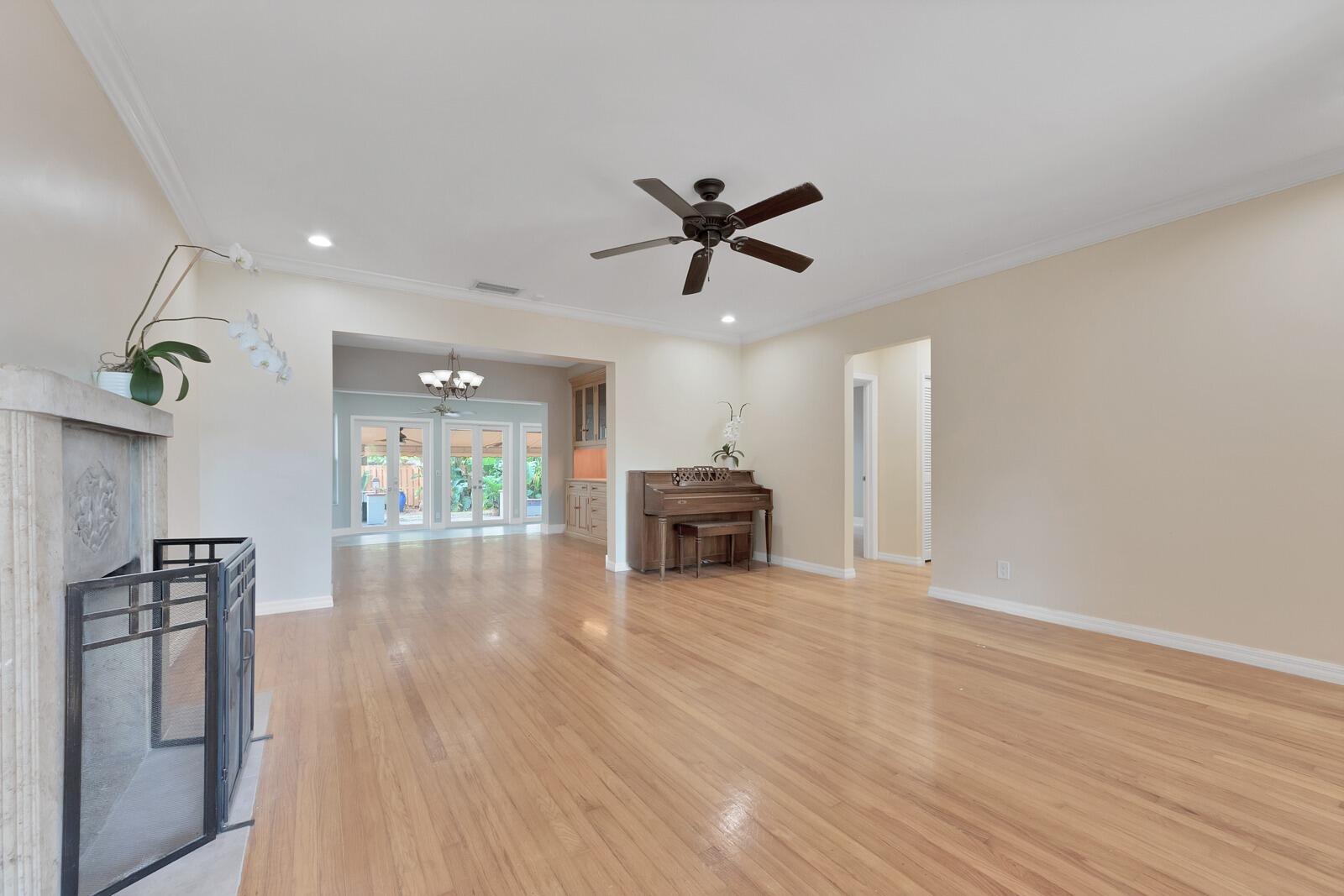 805 SE 10th St Fort Lauderdale, FL 33316