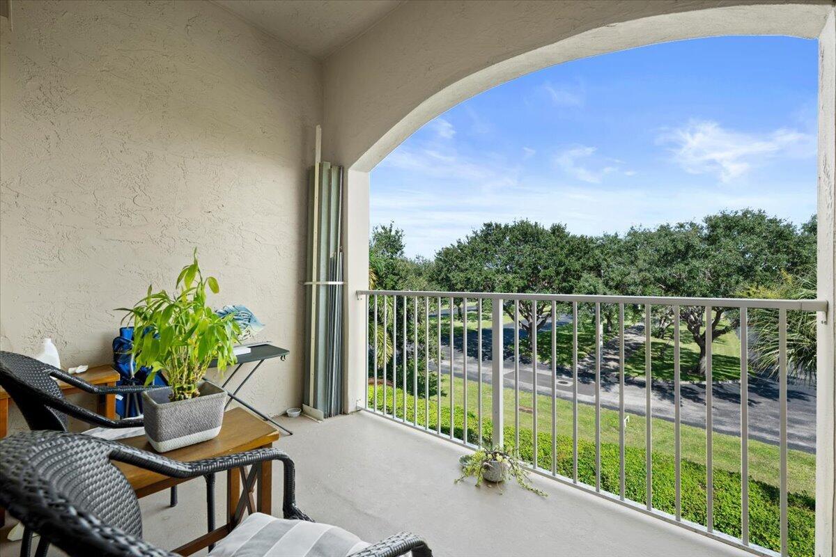 254 Vlg Blvd #4310