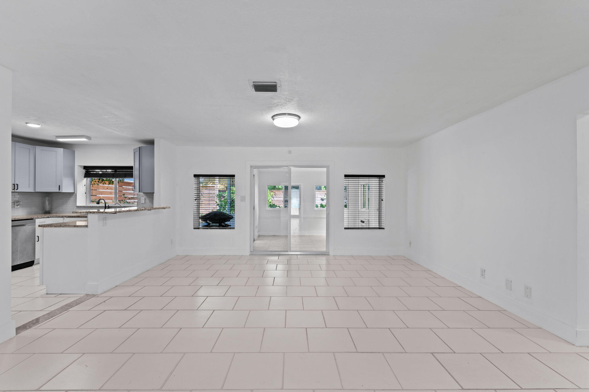 1823 SW 22nd St Fort Lauderdale, FL 33315